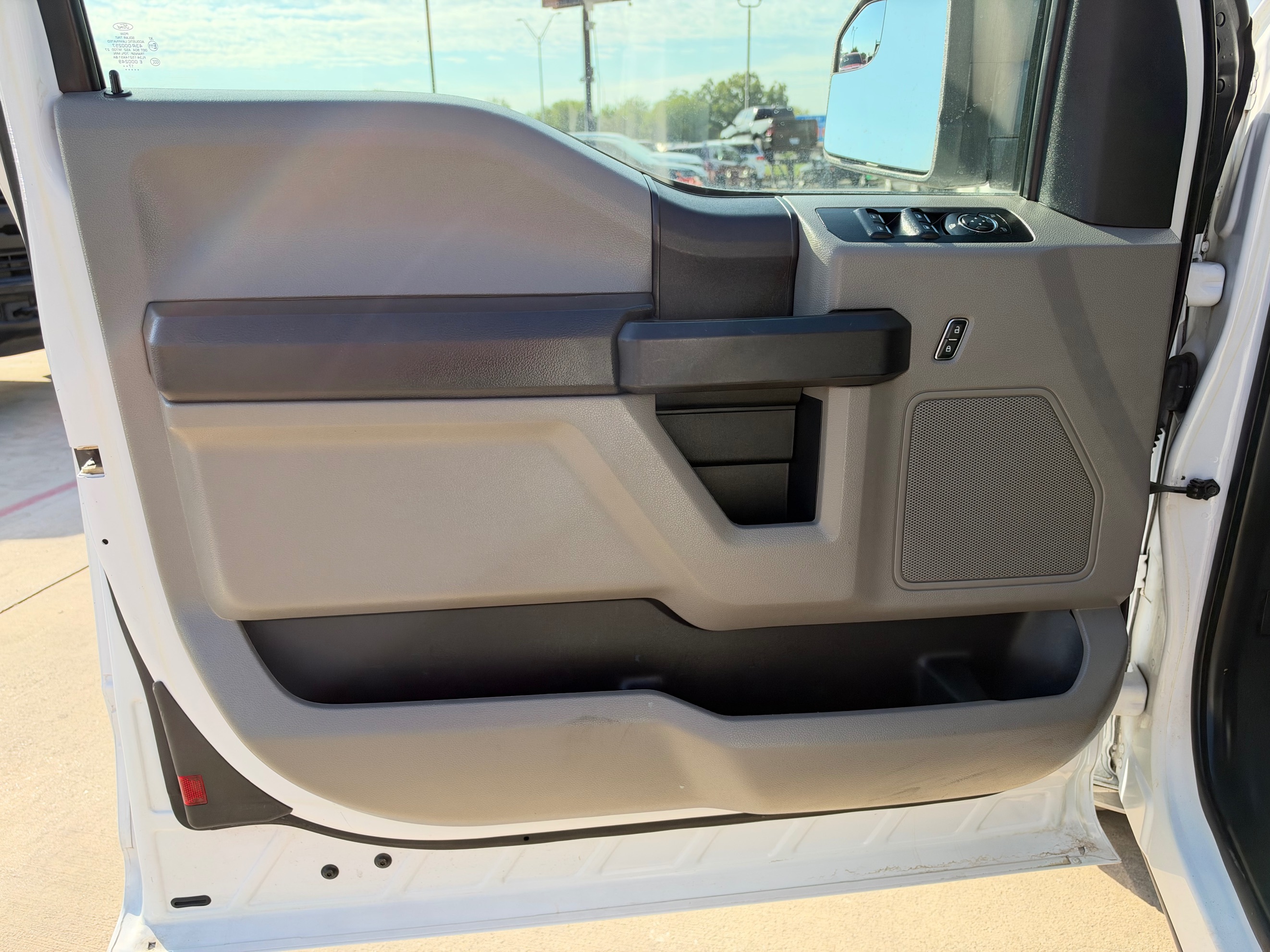 Ford F-150 photo 12
