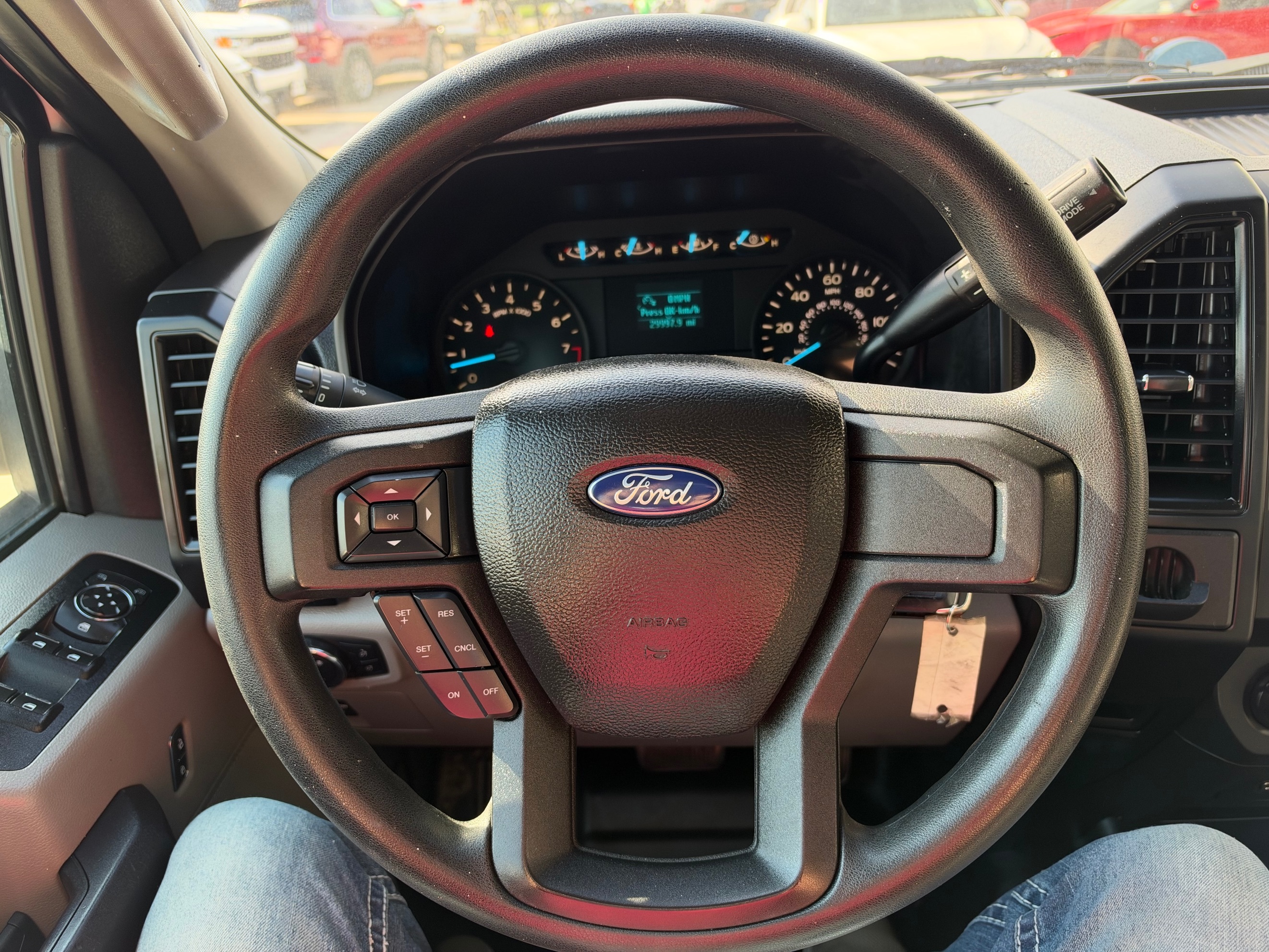 Ford F-150 photo 17