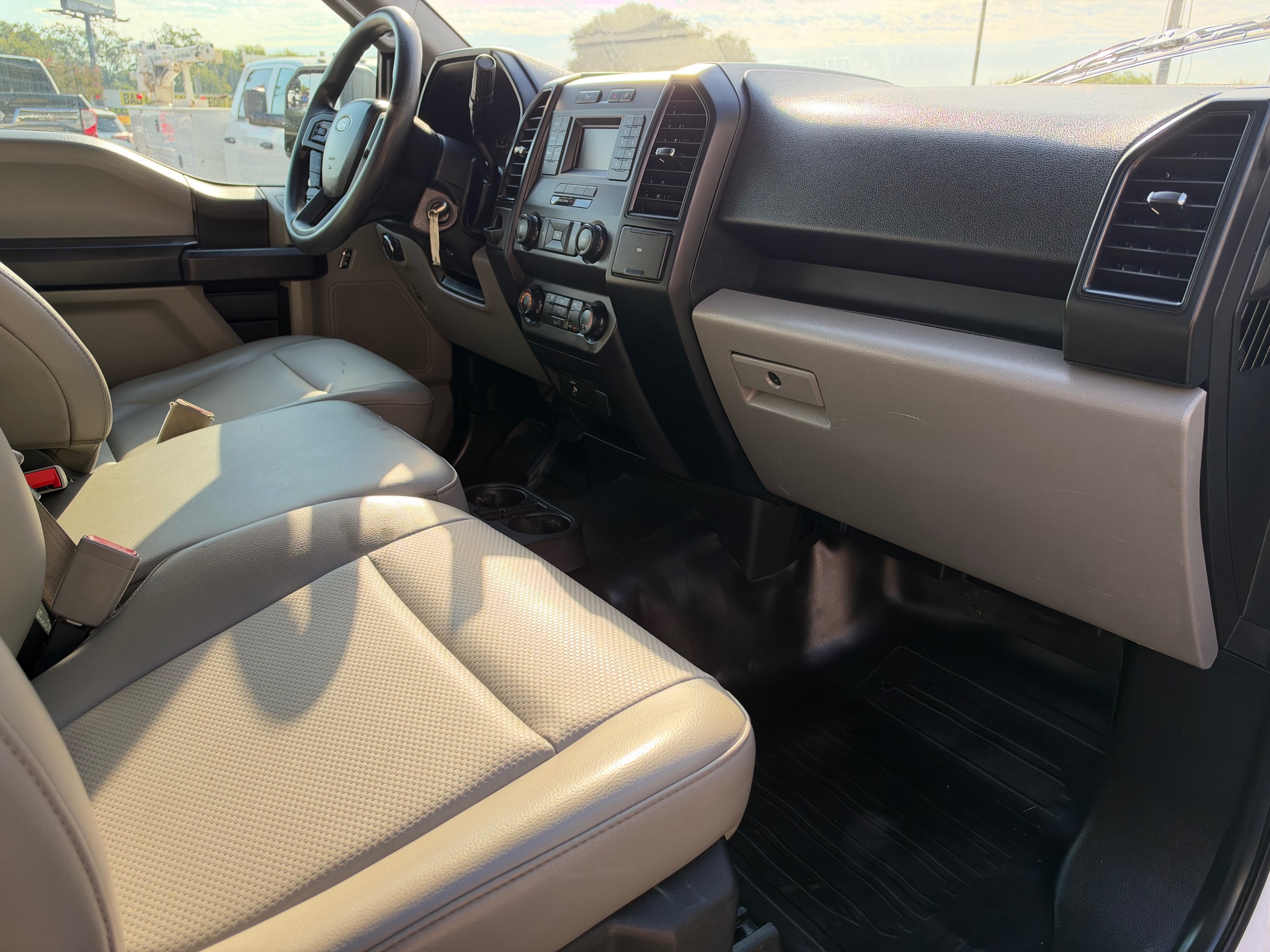 Ford F-150 photo 20