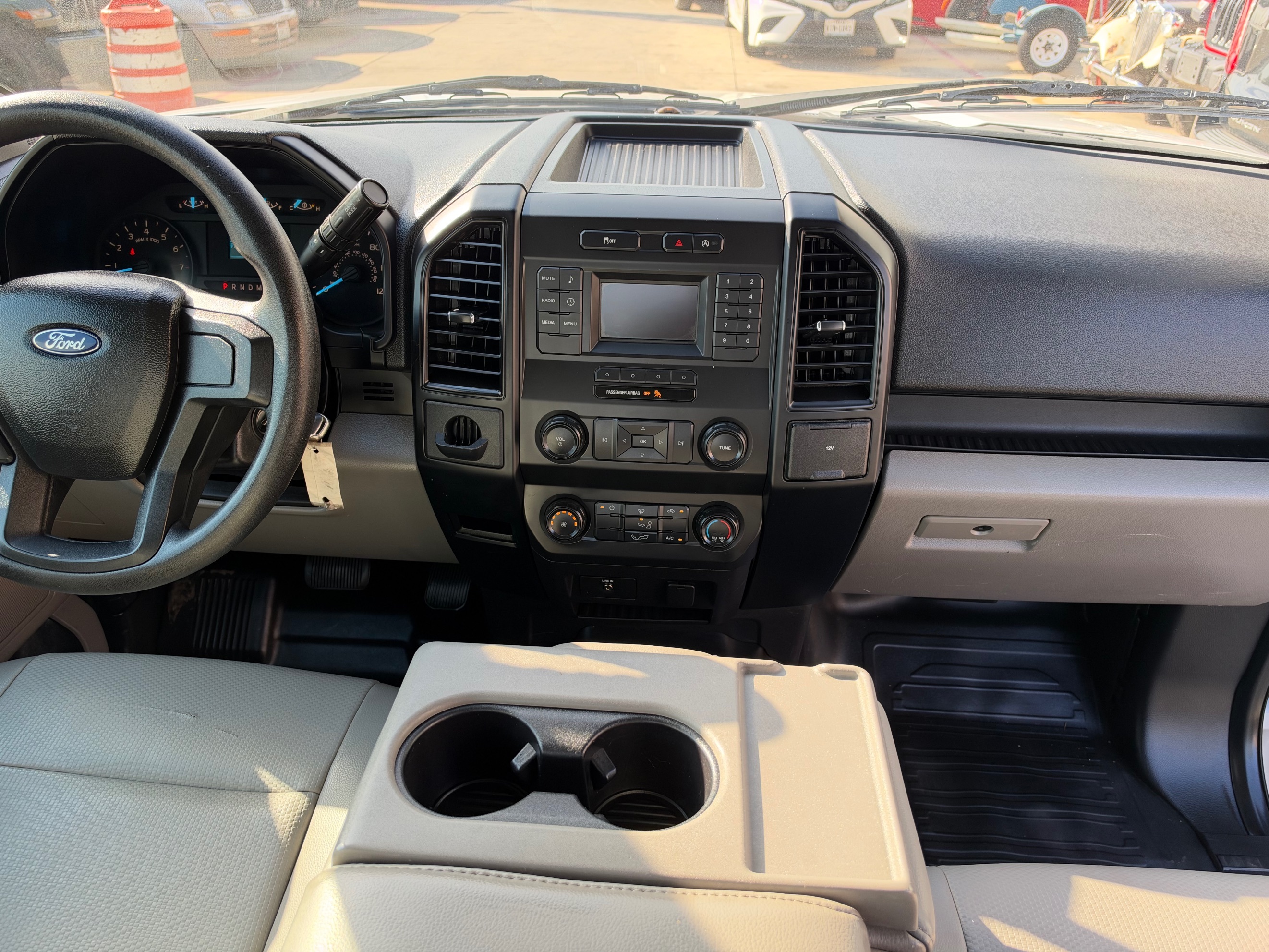 Ford F-150 photo 22
