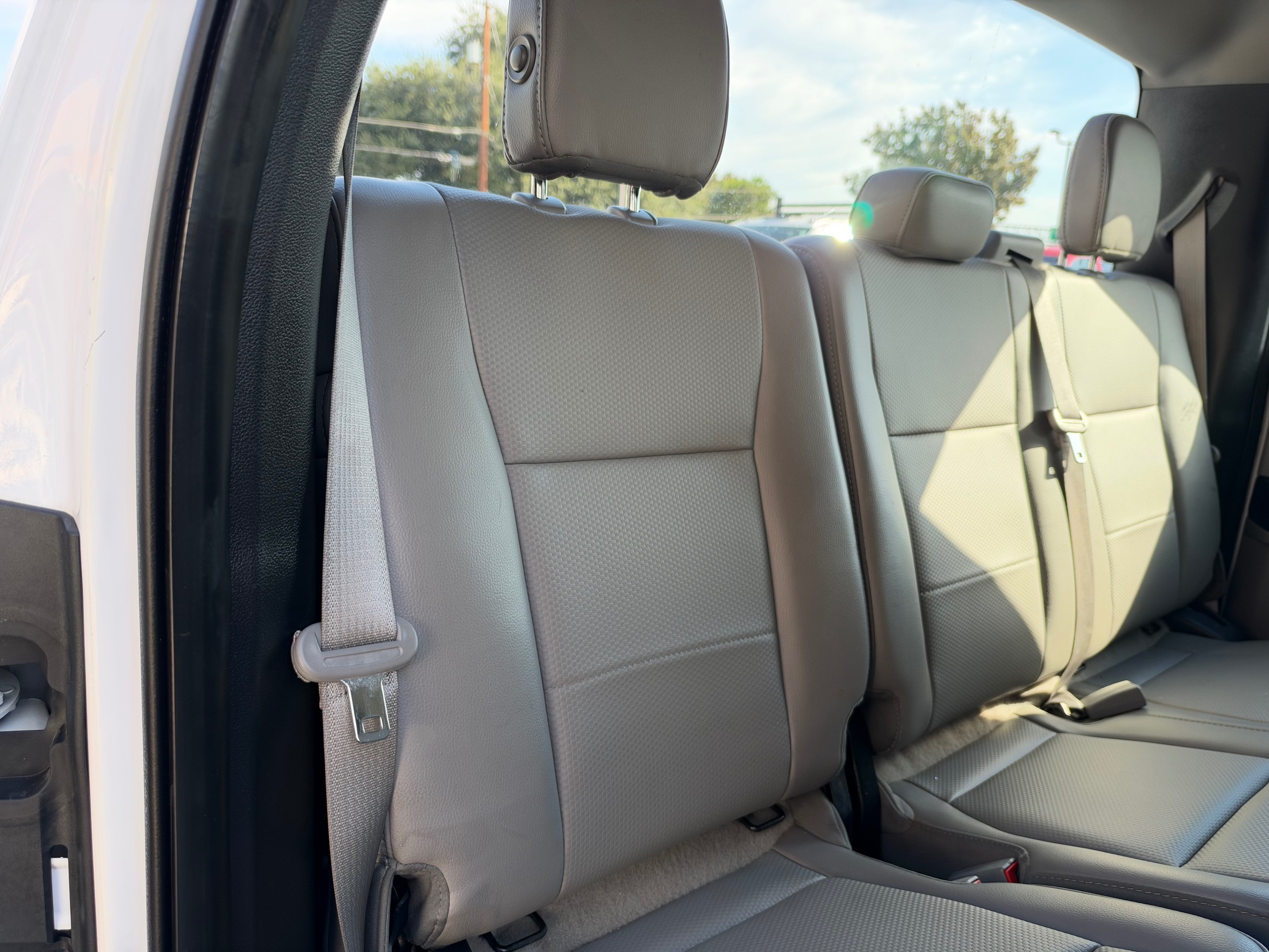 Ford F-150 photo 27