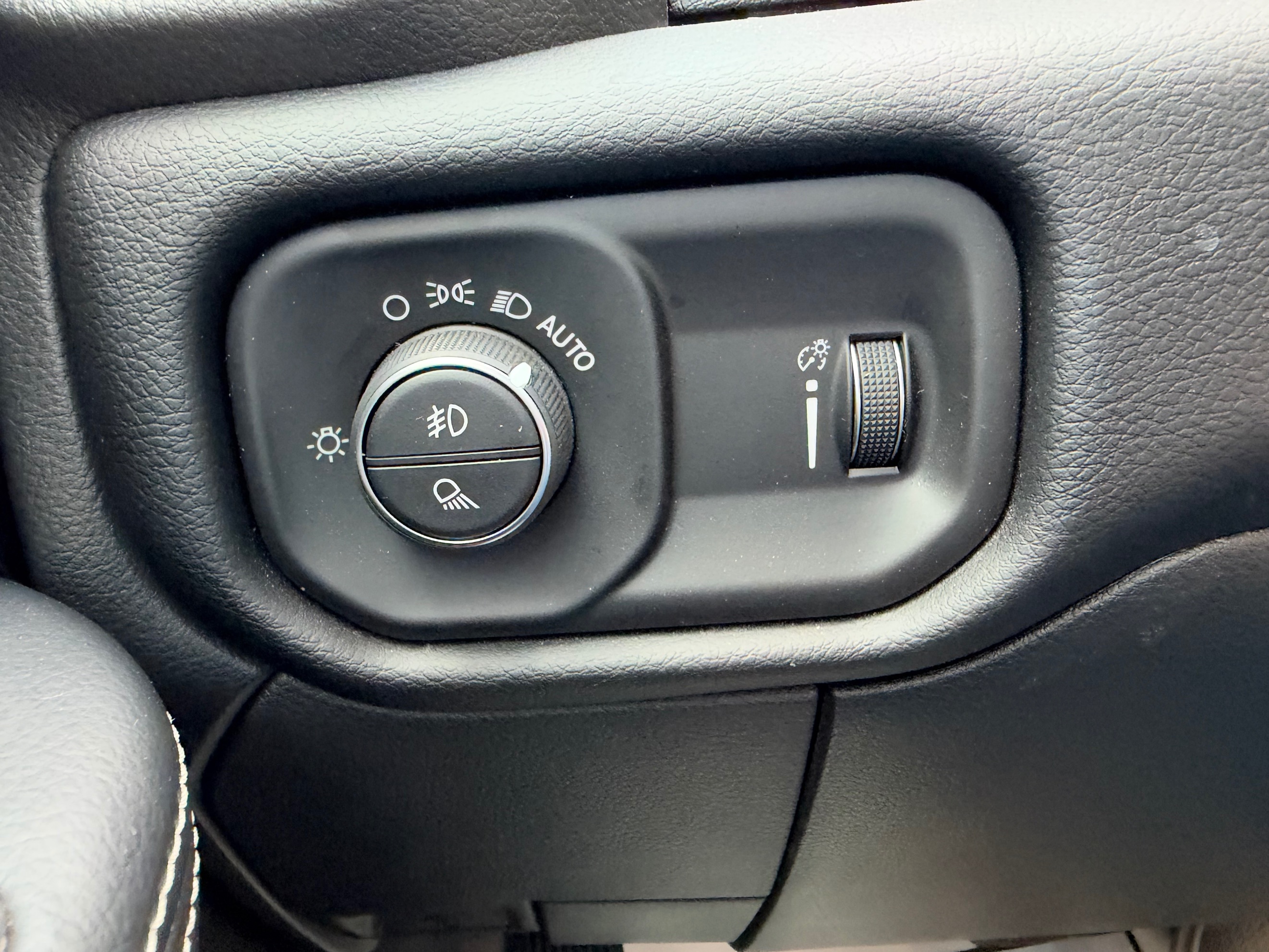 Photo 19 of this Ram 2500