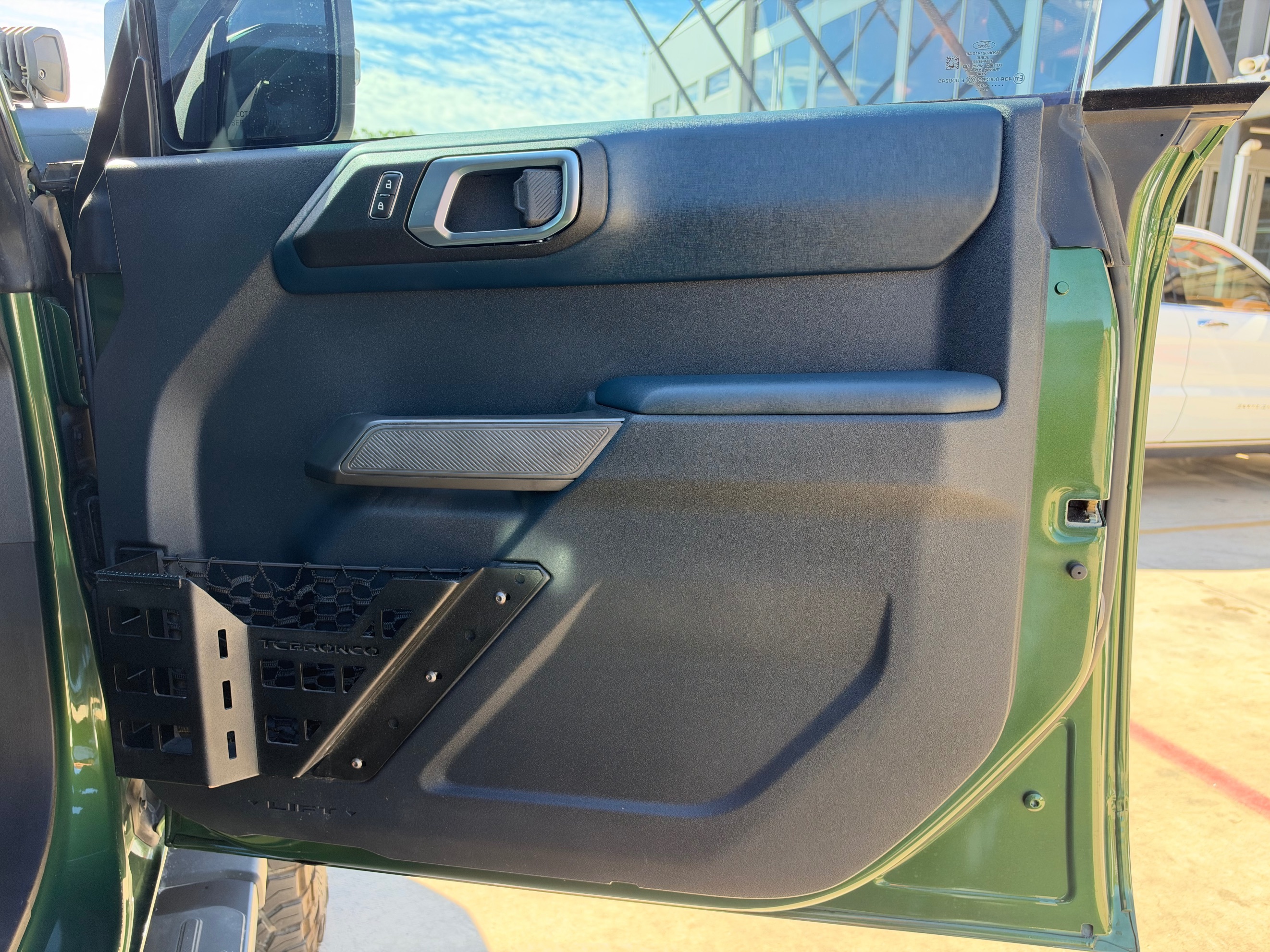 Ford Bronco photo 26