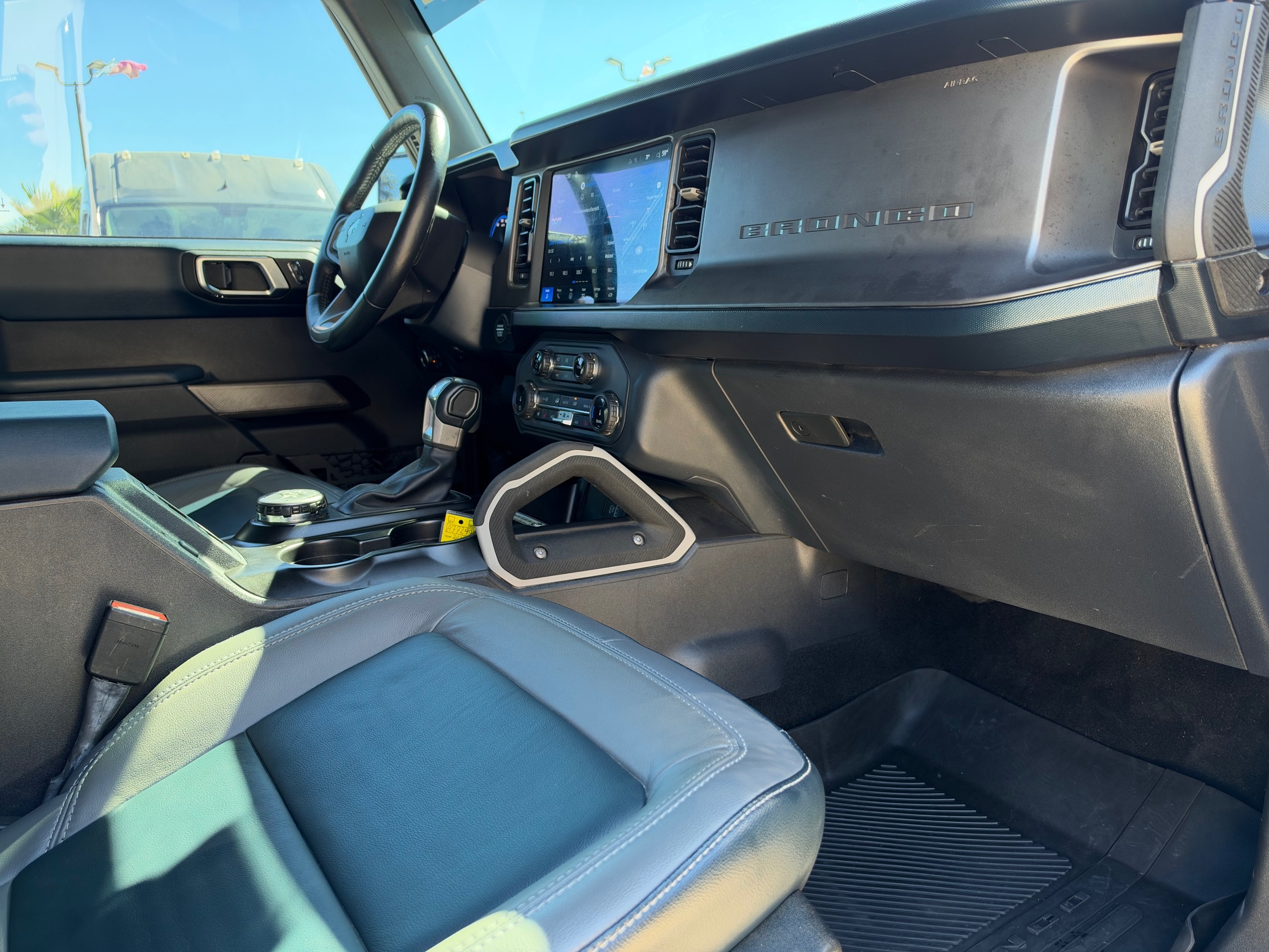 Ford Bronco photo 27
