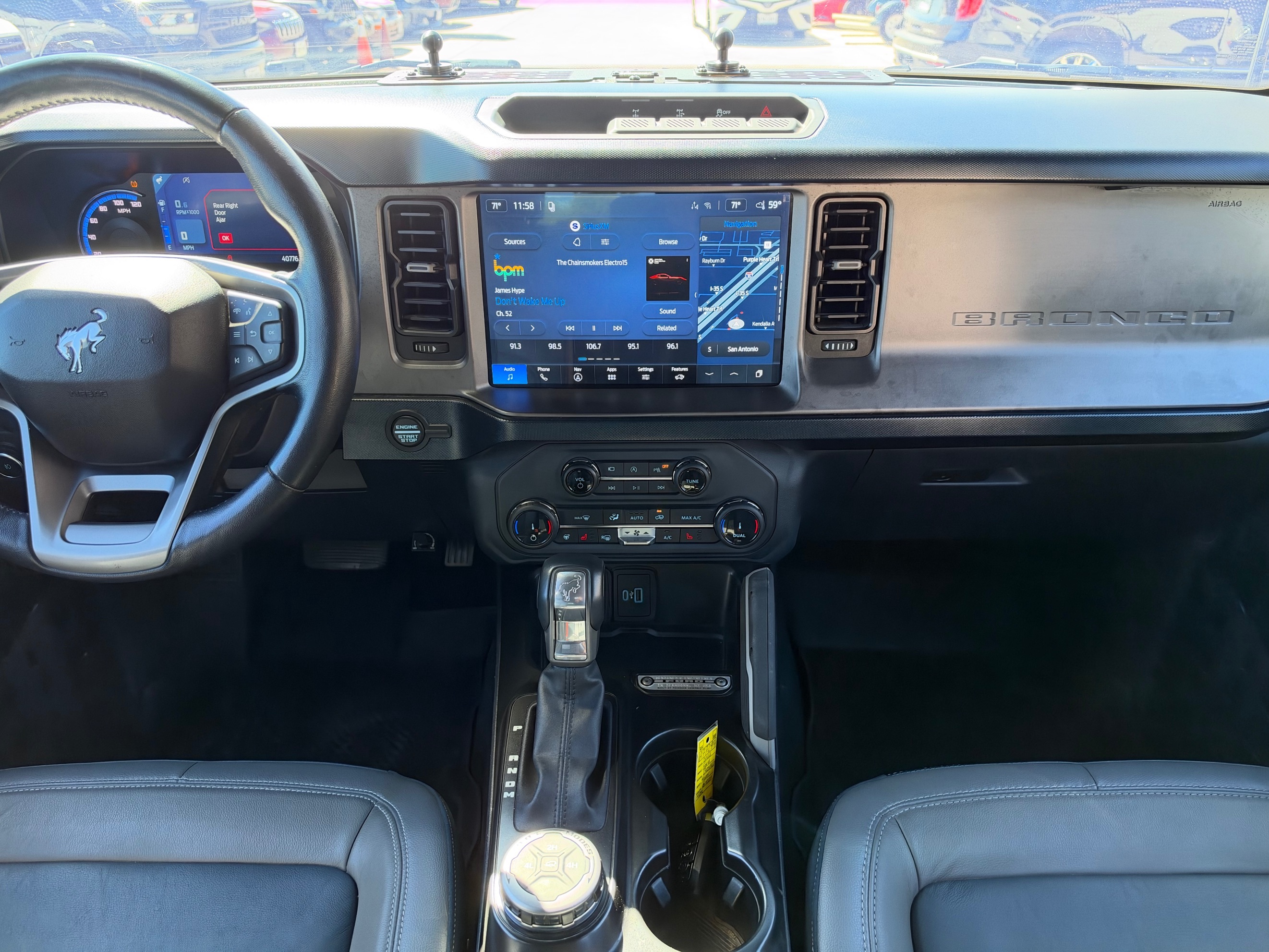 Ford Bronco photo 31