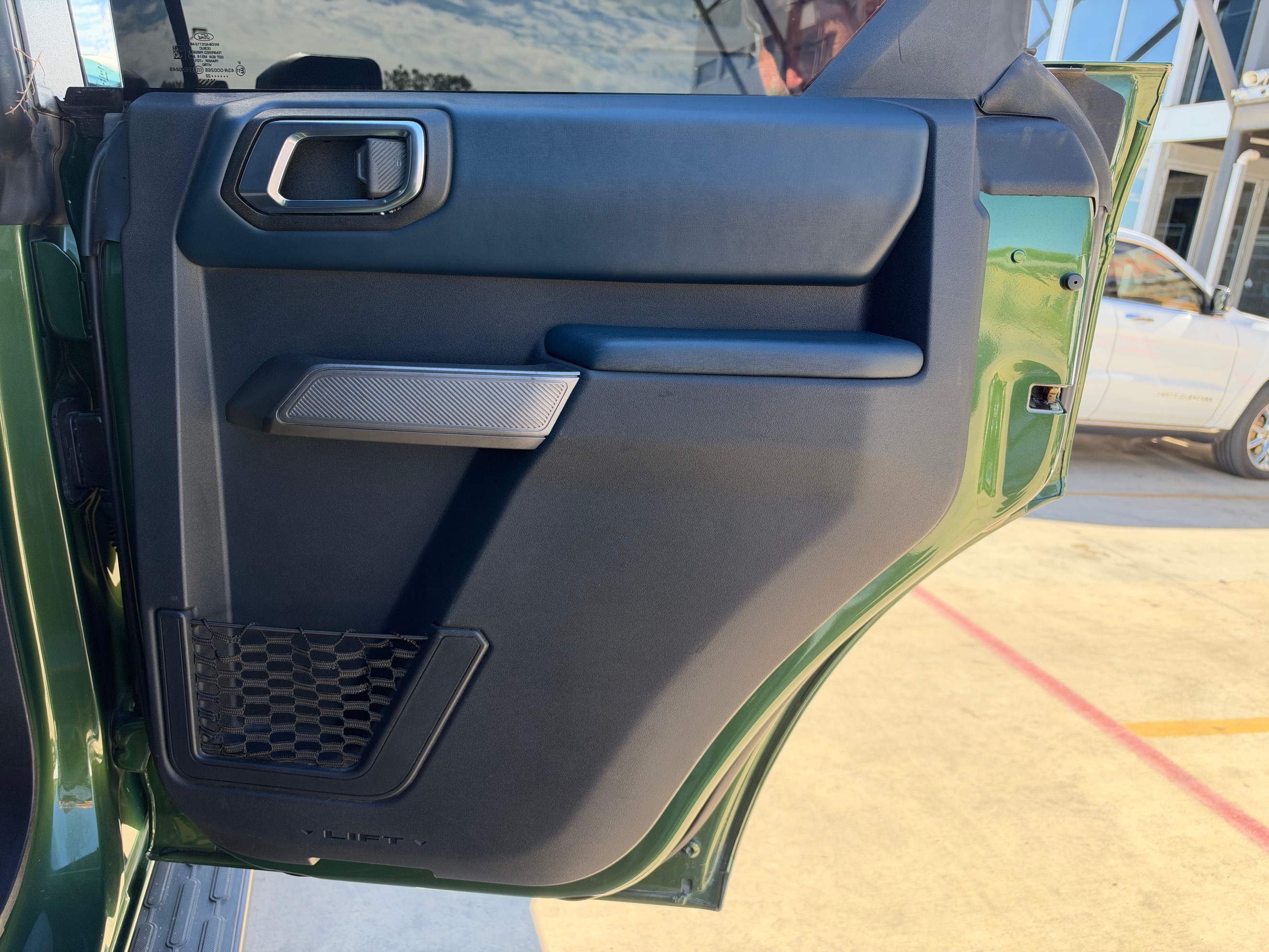 Ford Bronco photo 36