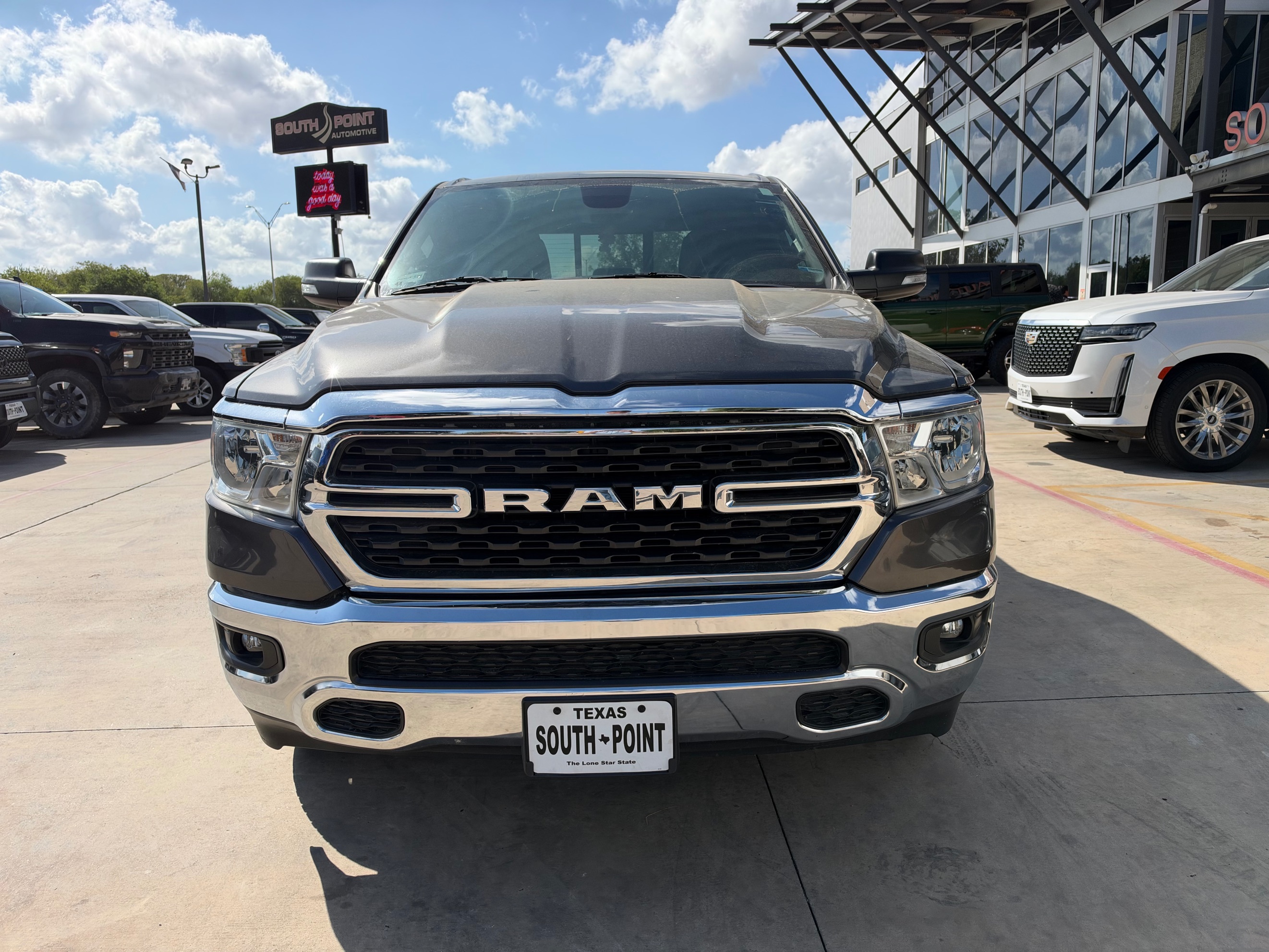 Photo 2 of this Ram 1500