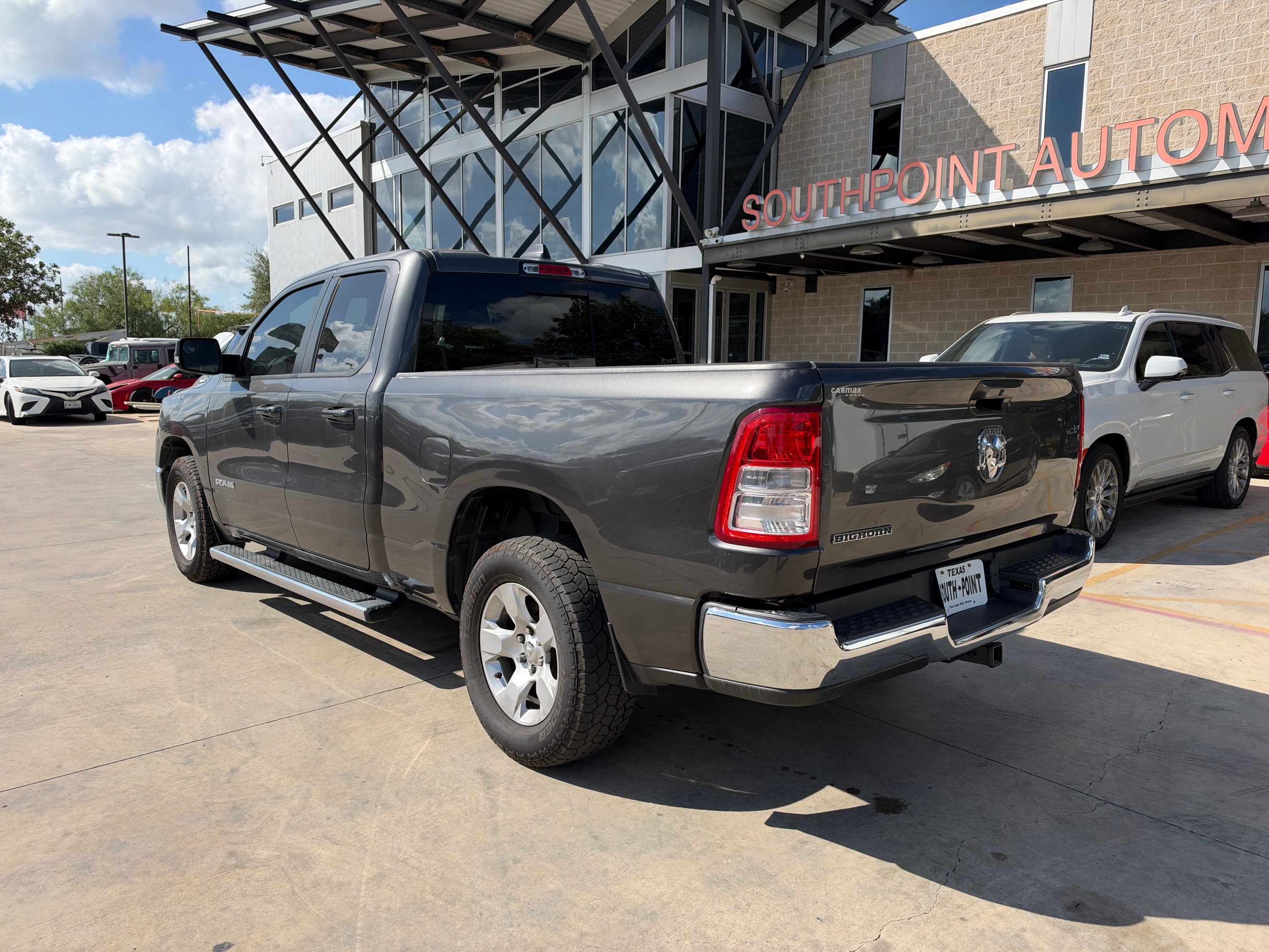 Photo 4 of this Ram 1500