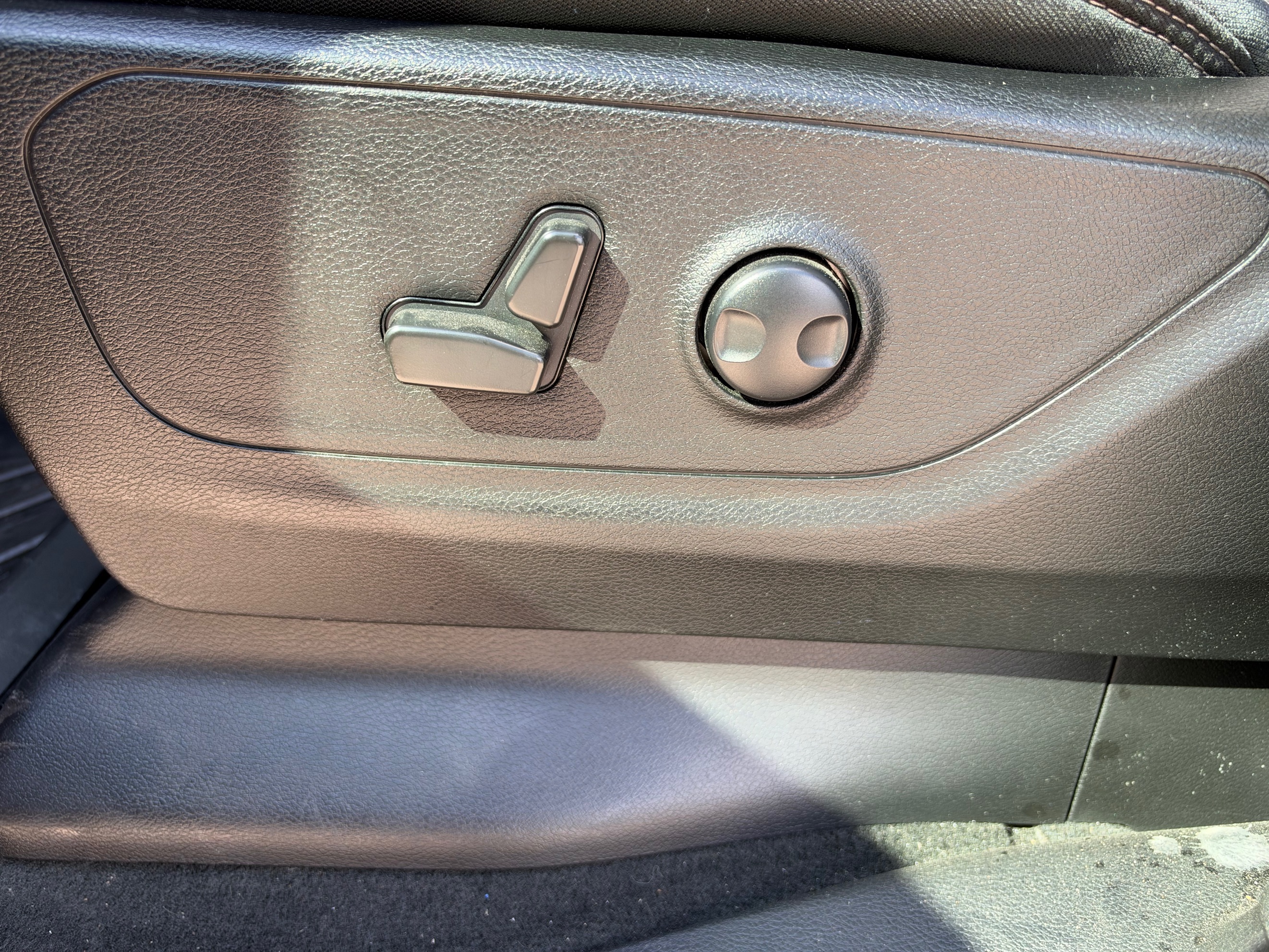 Photo 17 of this Ram 1500