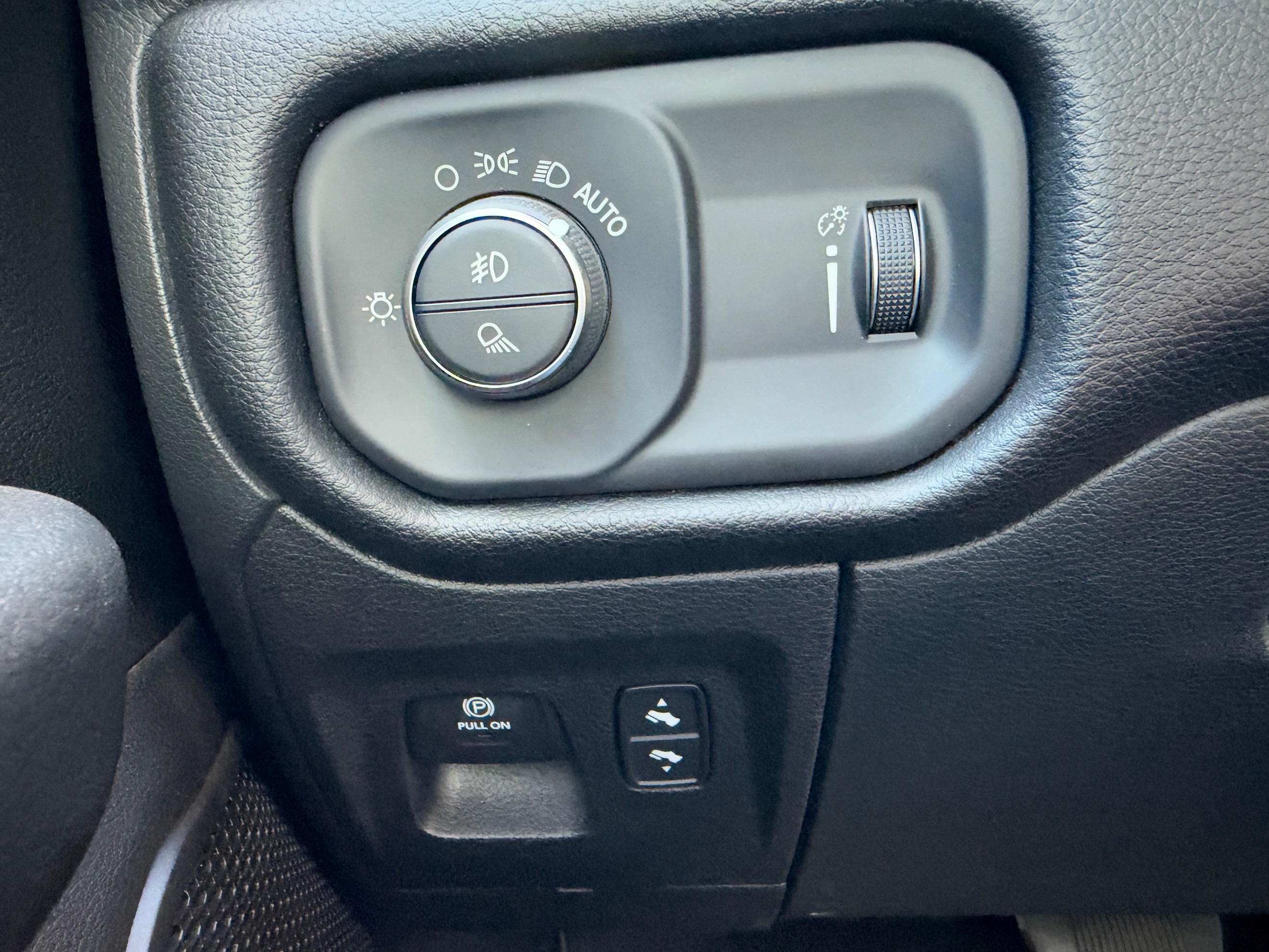 Photo 18 of this Ram 1500