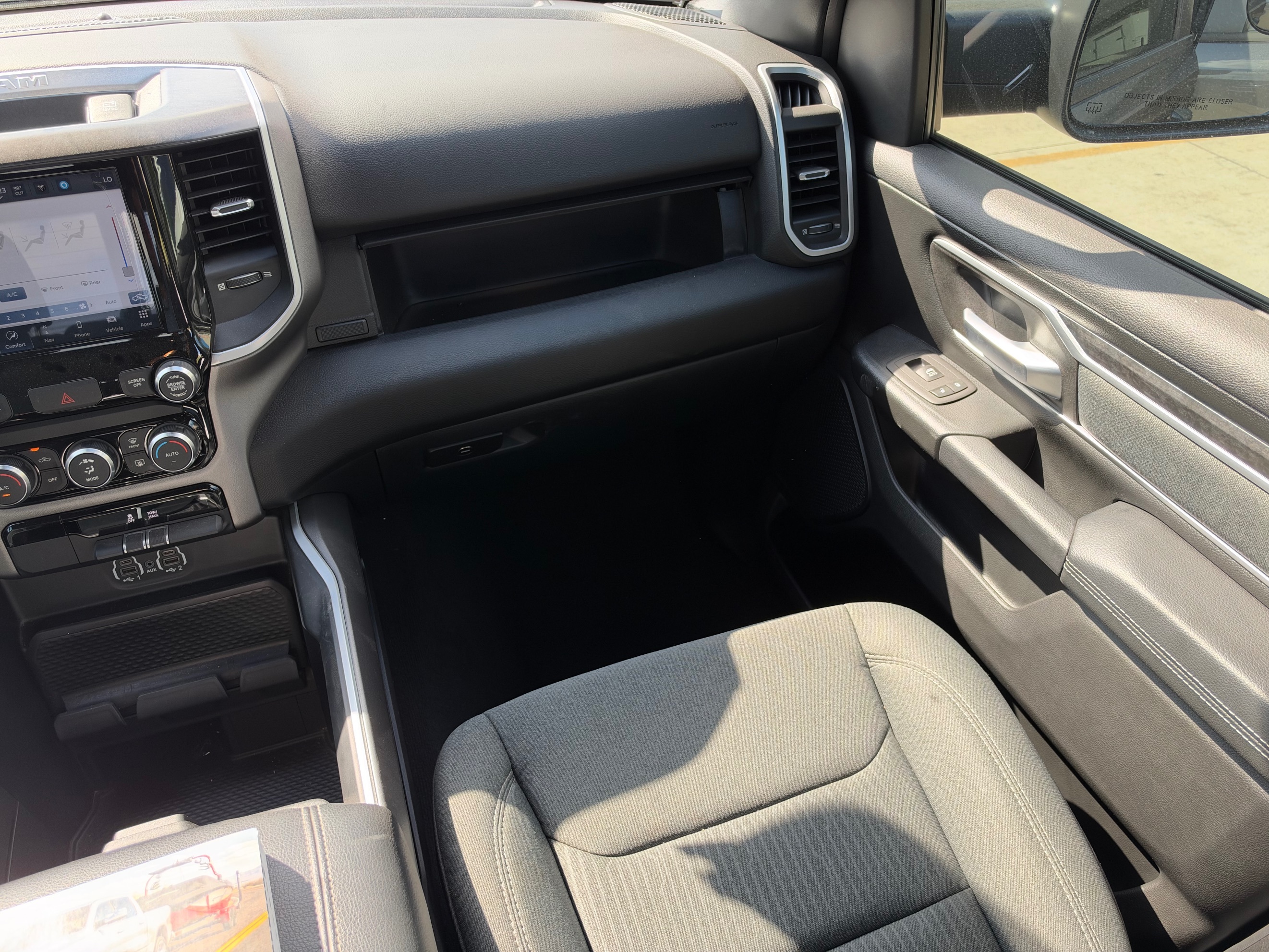 Photo 30 of this Ram 1500
