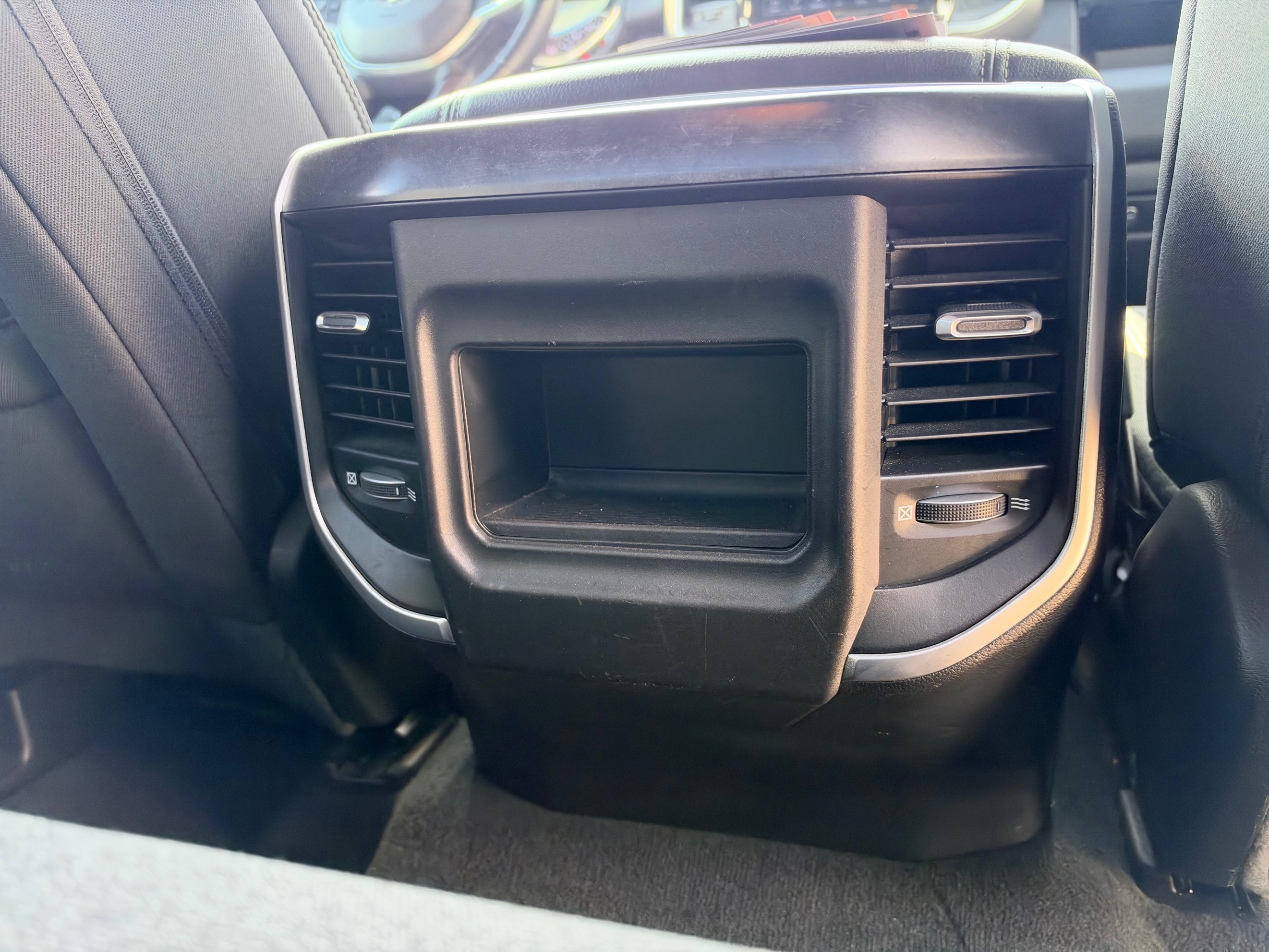 Photo 35 of this Ram 1500