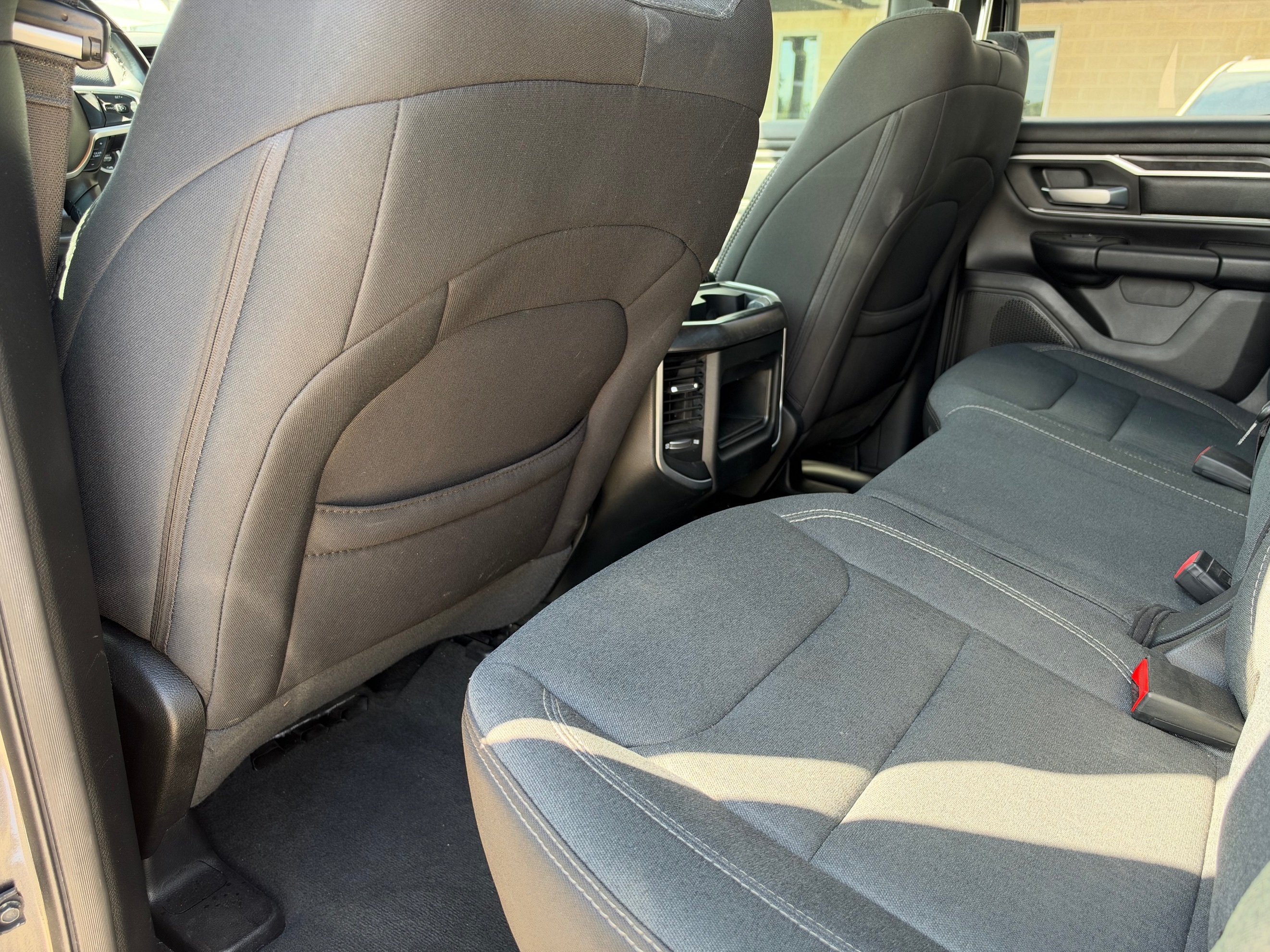 Photo 36 of this Ram 1500