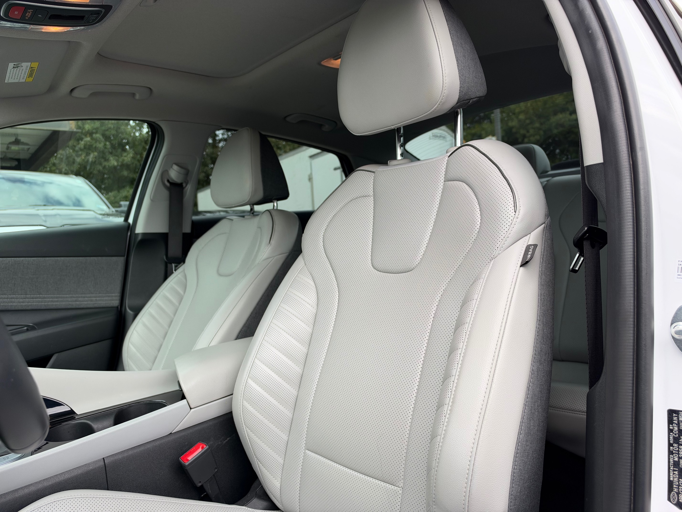 Hyundai Elantra photo 13