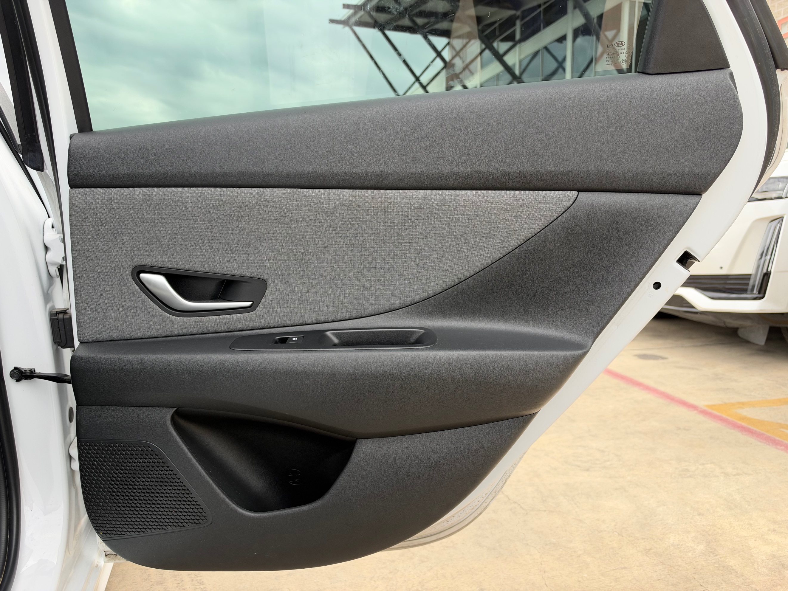 Hyundai Elantra photo 30