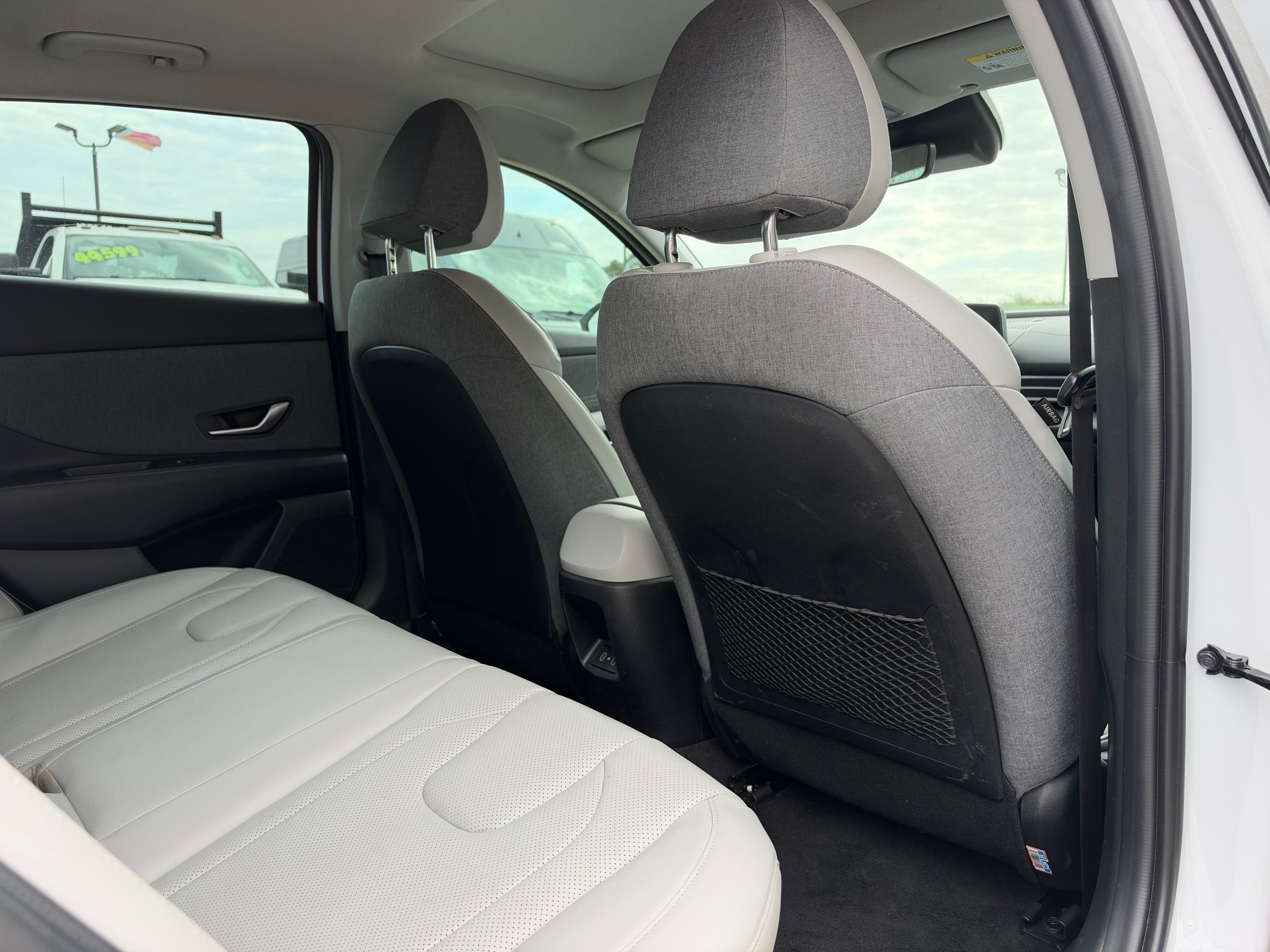 Hyundai Elantra photo 31