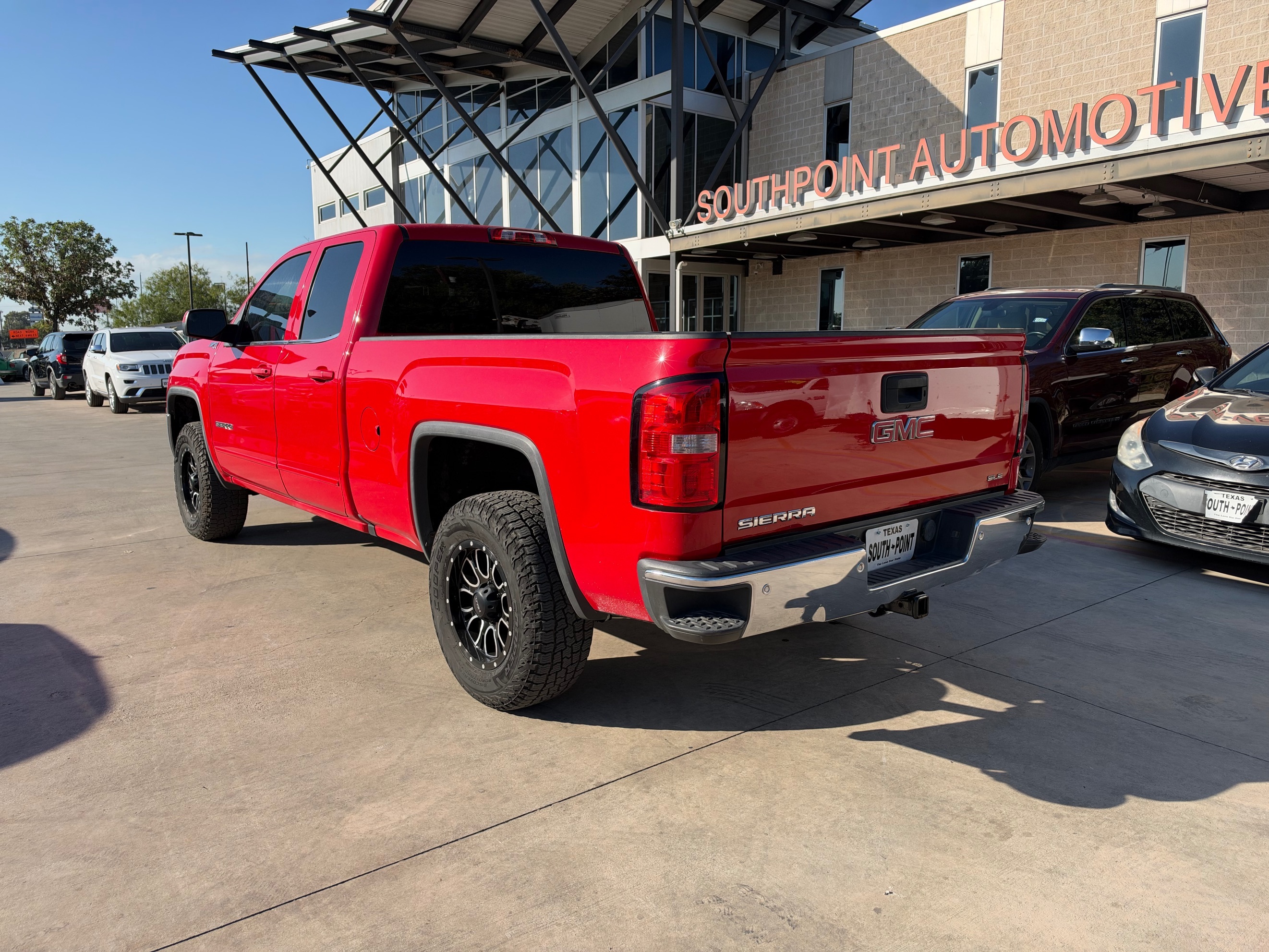 Photo 4 of this GMC Sierra 1500