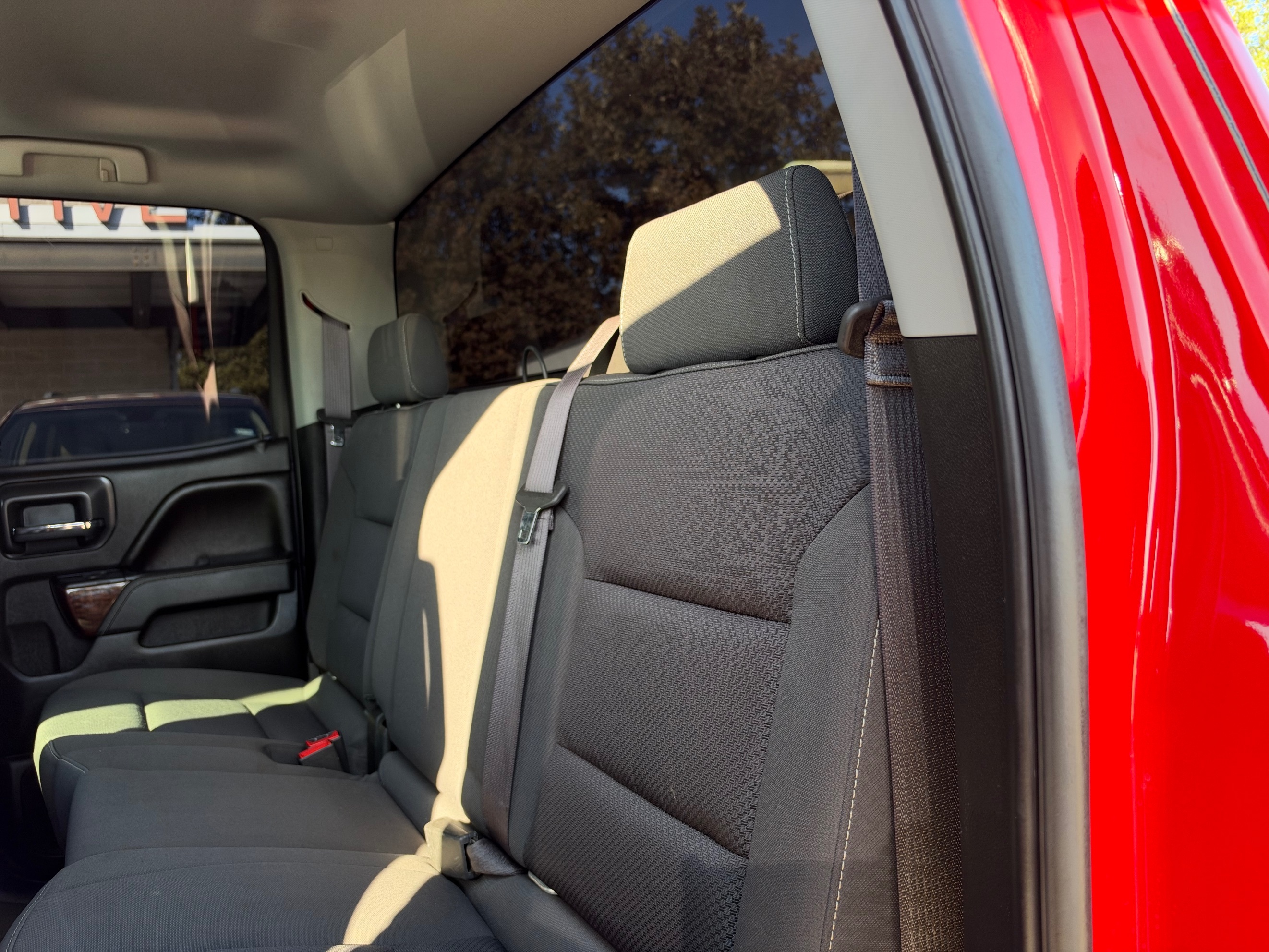 Photo 32 of this GMC Sierra 1500