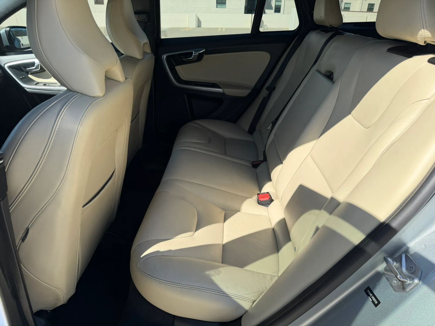 2017 Volvo V60 Dynamic - Photo 12