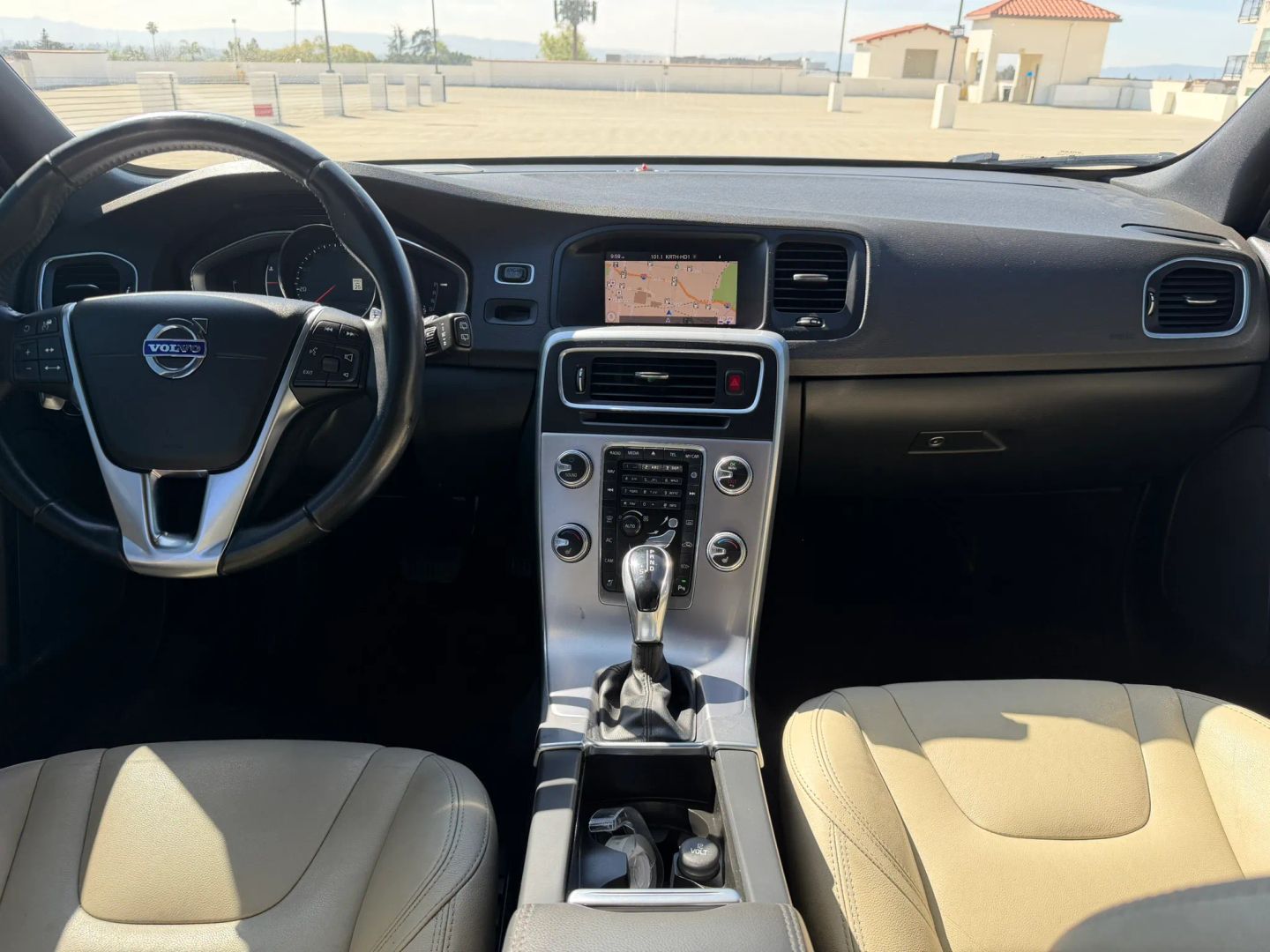 2017 Volvo V60 Dynamic - Photo 13