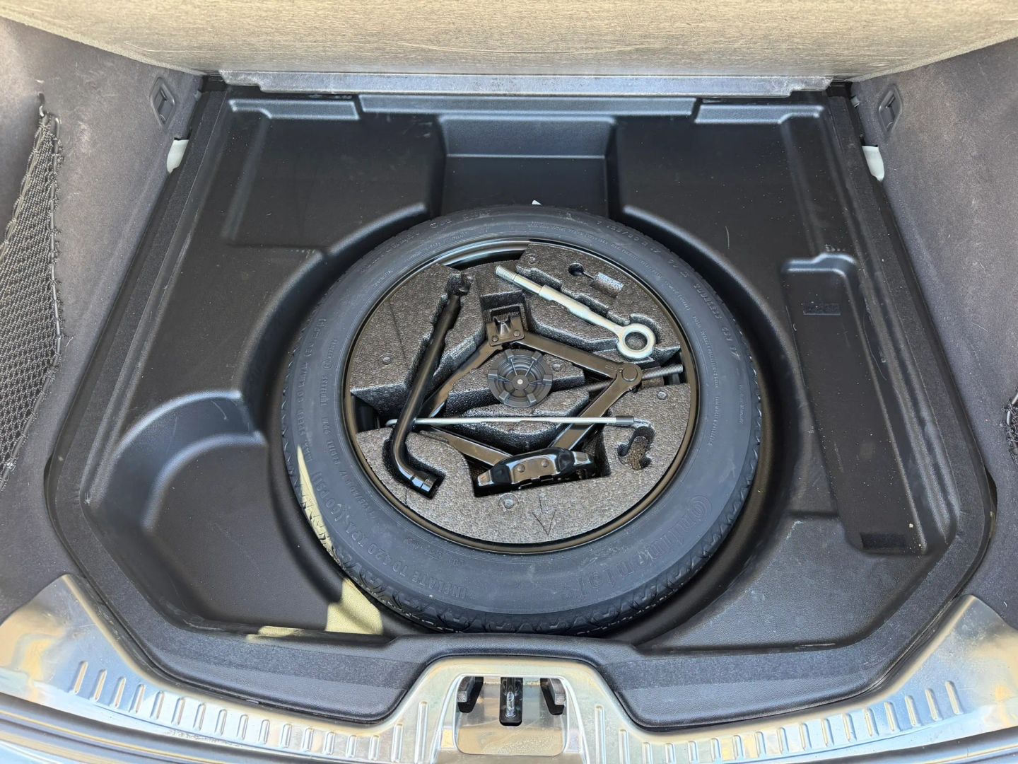 2017 Volvo V60 Dynamic - Photo 19