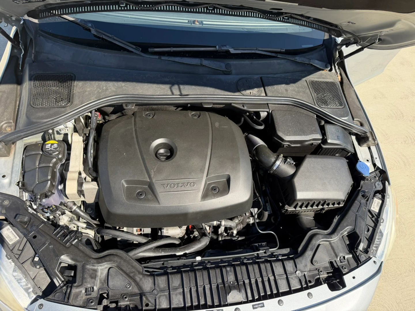 2017 Volvo V60 Dynamic - Photo 20