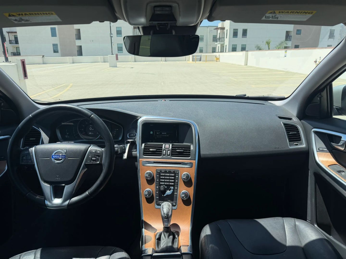 2017 Volvo XC60 T5 Inscription - Photo 11