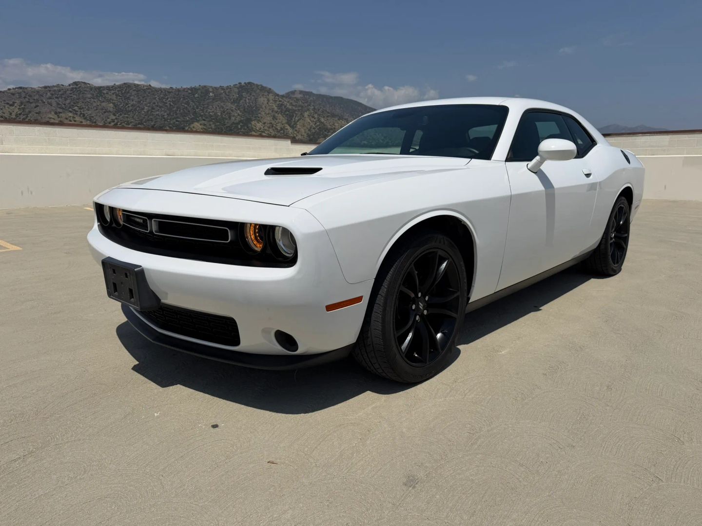 2018 Dodge Challenger SXT's photo