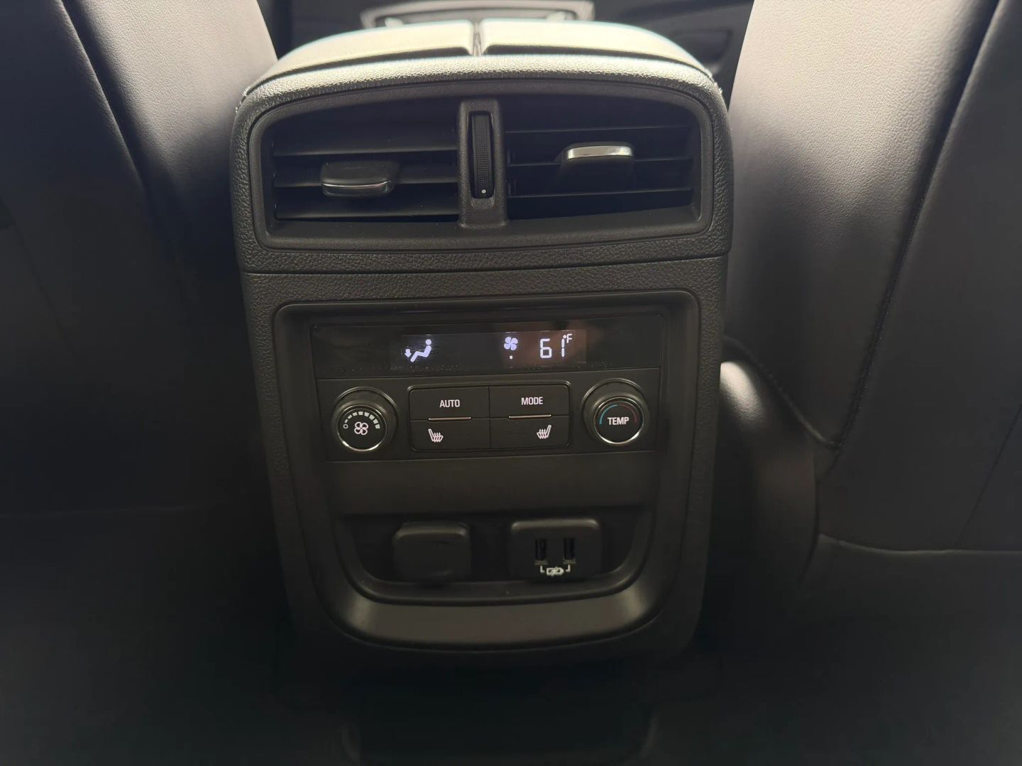 2019 Buick Envision Essence - Photo 12