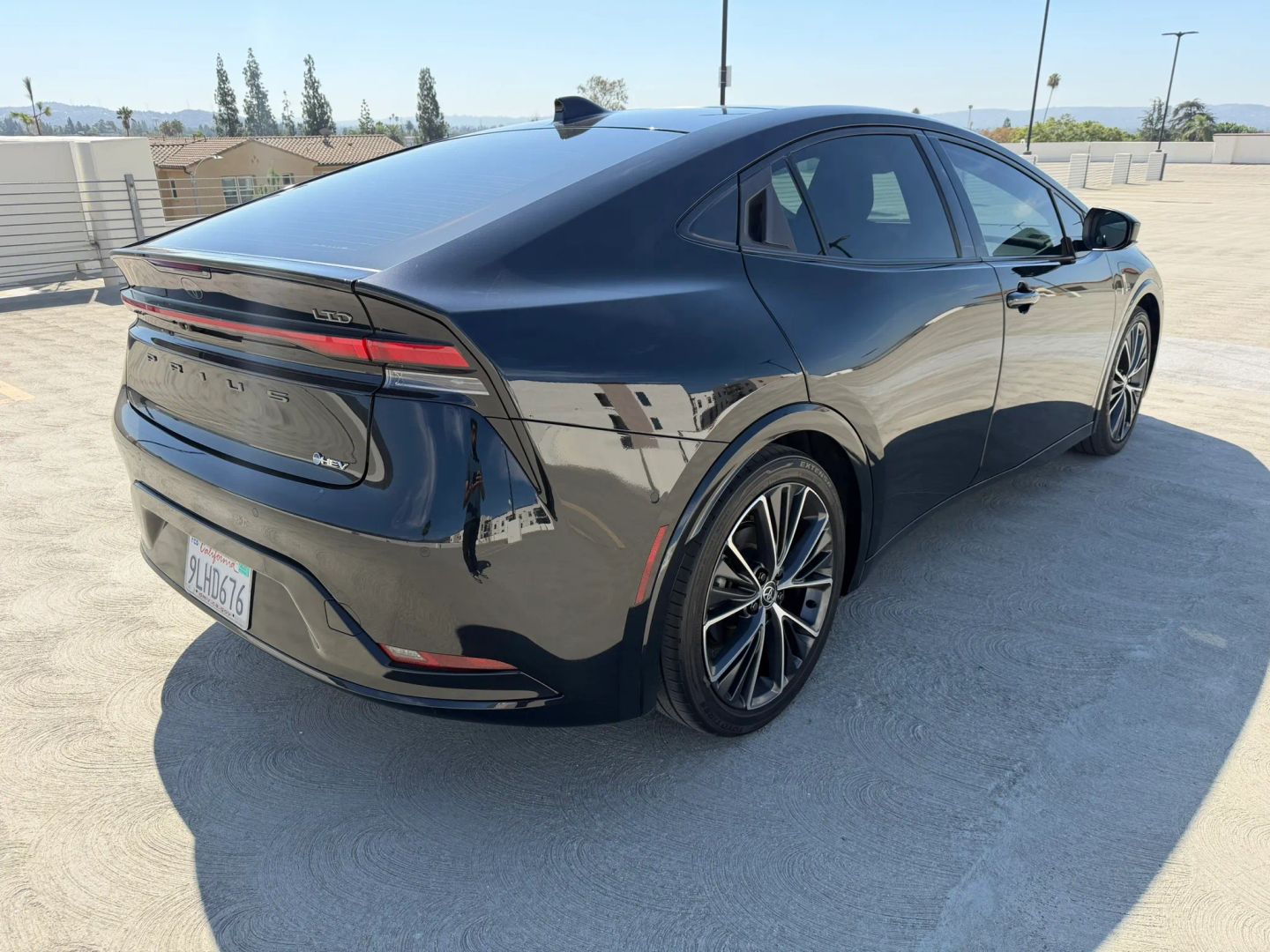 View vehicle photo 5
