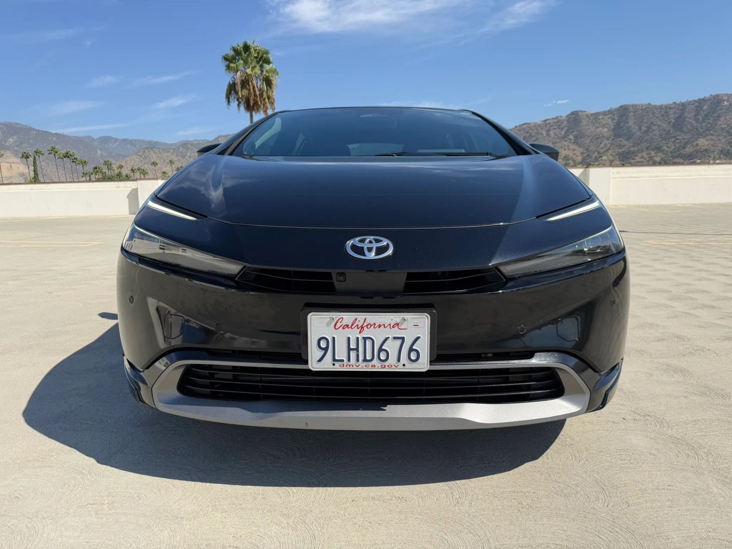 View vehicle photo 7