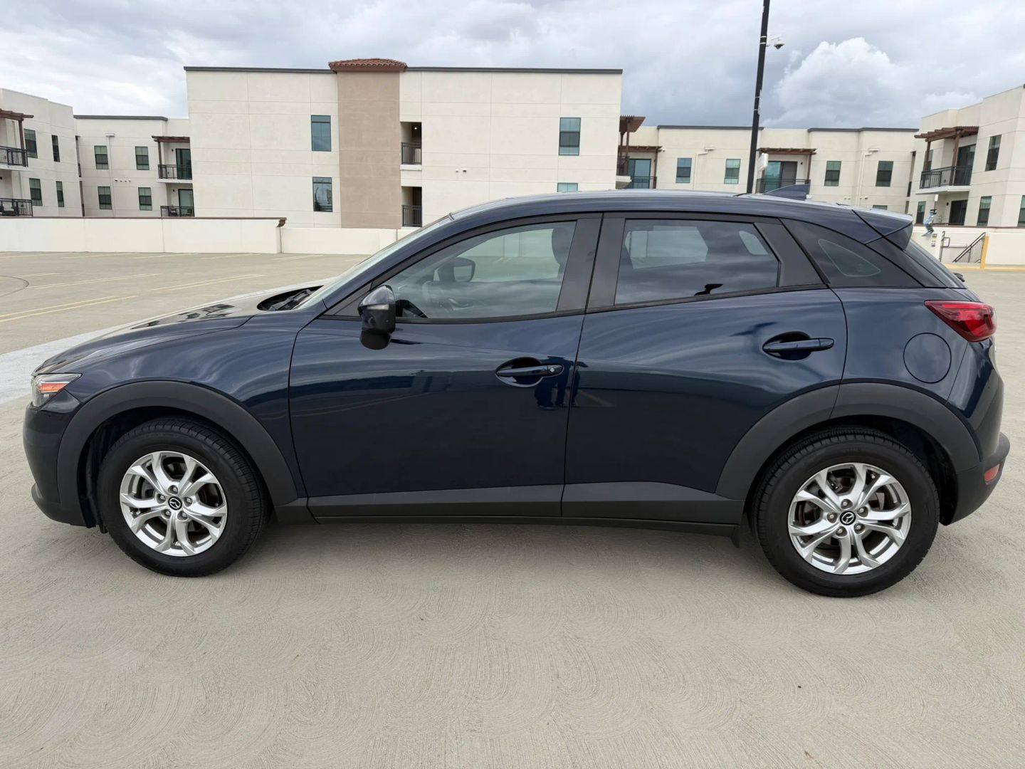 Photo 2 of this Mazda CX-3