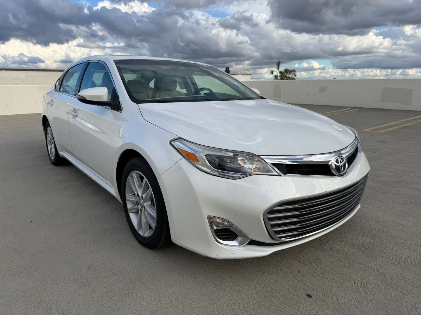 Photo 7 of this Toyota Avalon
