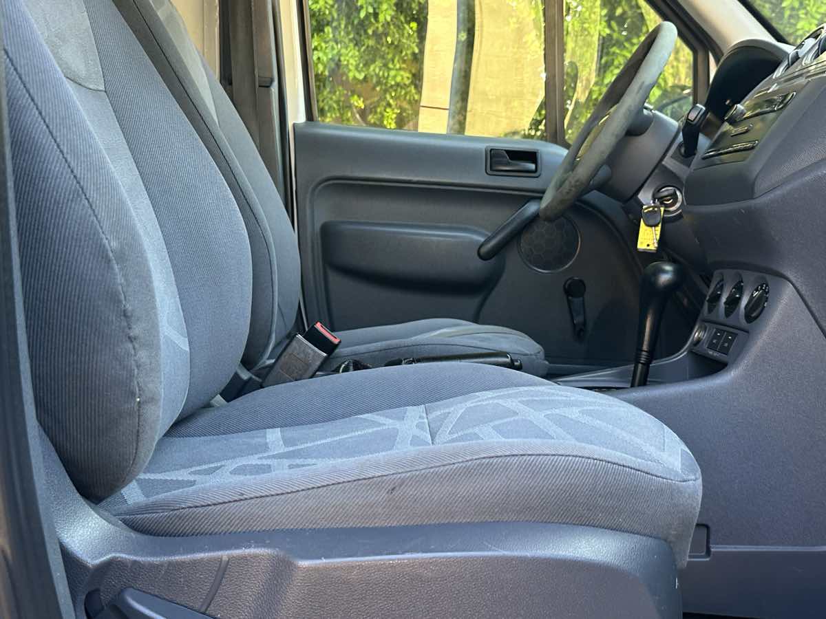 2013 Ford Transit Connect XL photo 18