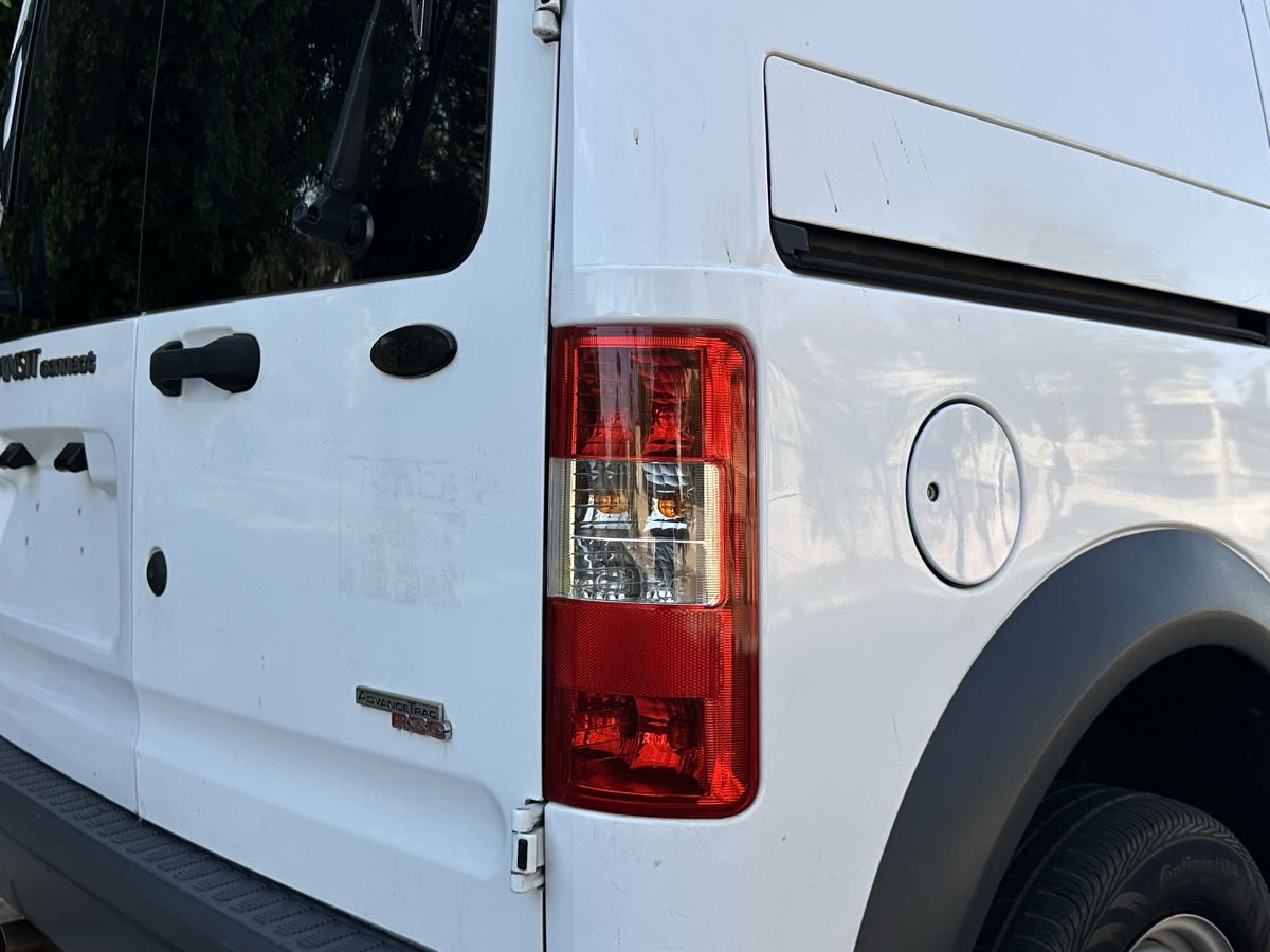 2013 Ford Transit Connect XL photo 35