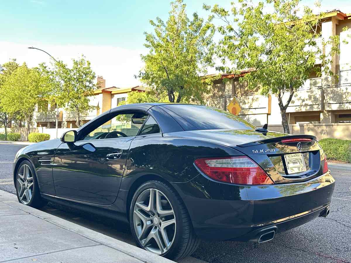 2015 Mercedes Benz SLK 250 photo 43