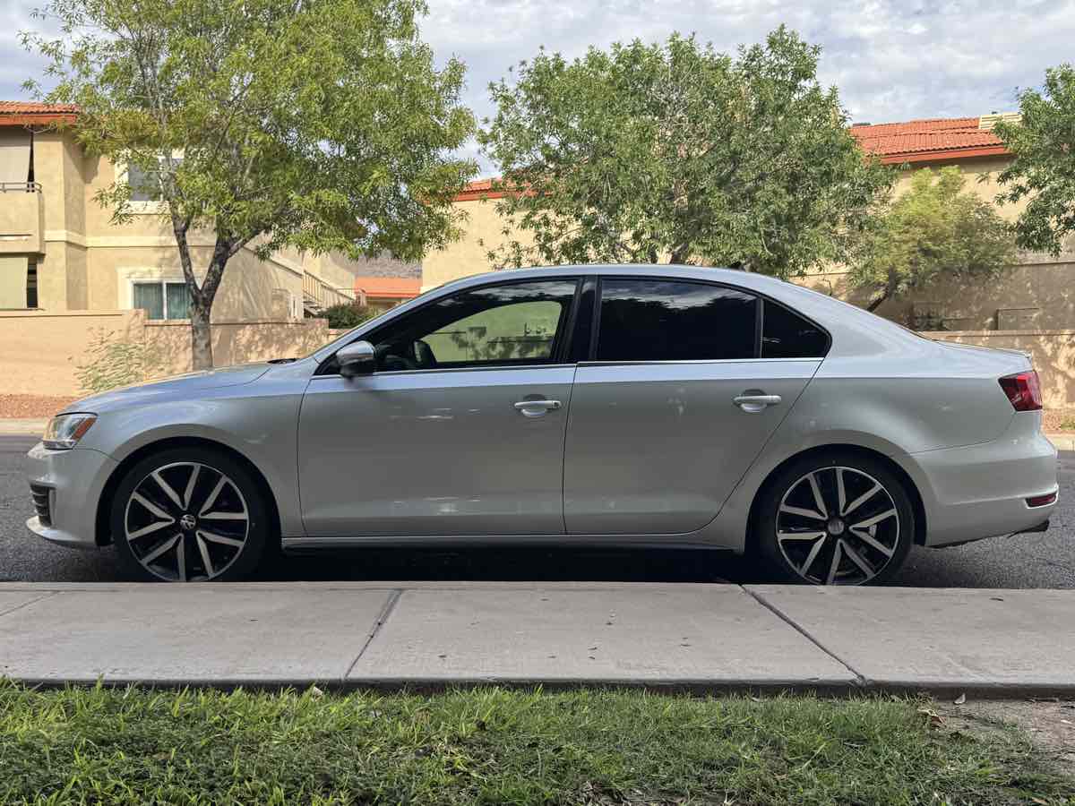 2014 Volkswagen Jetta GLI photo 5