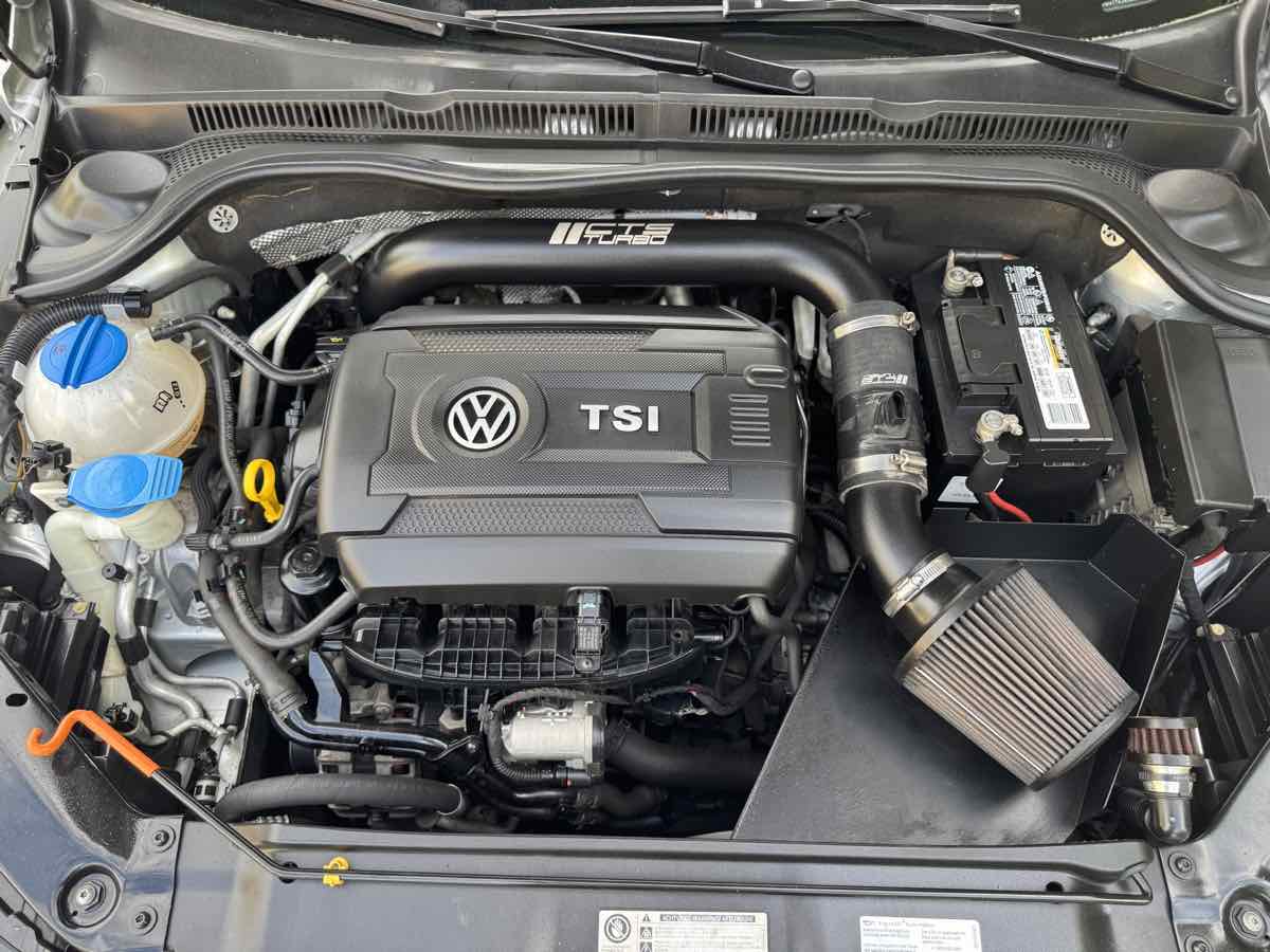 2014 Volkswagen Jetta GLI photo 34