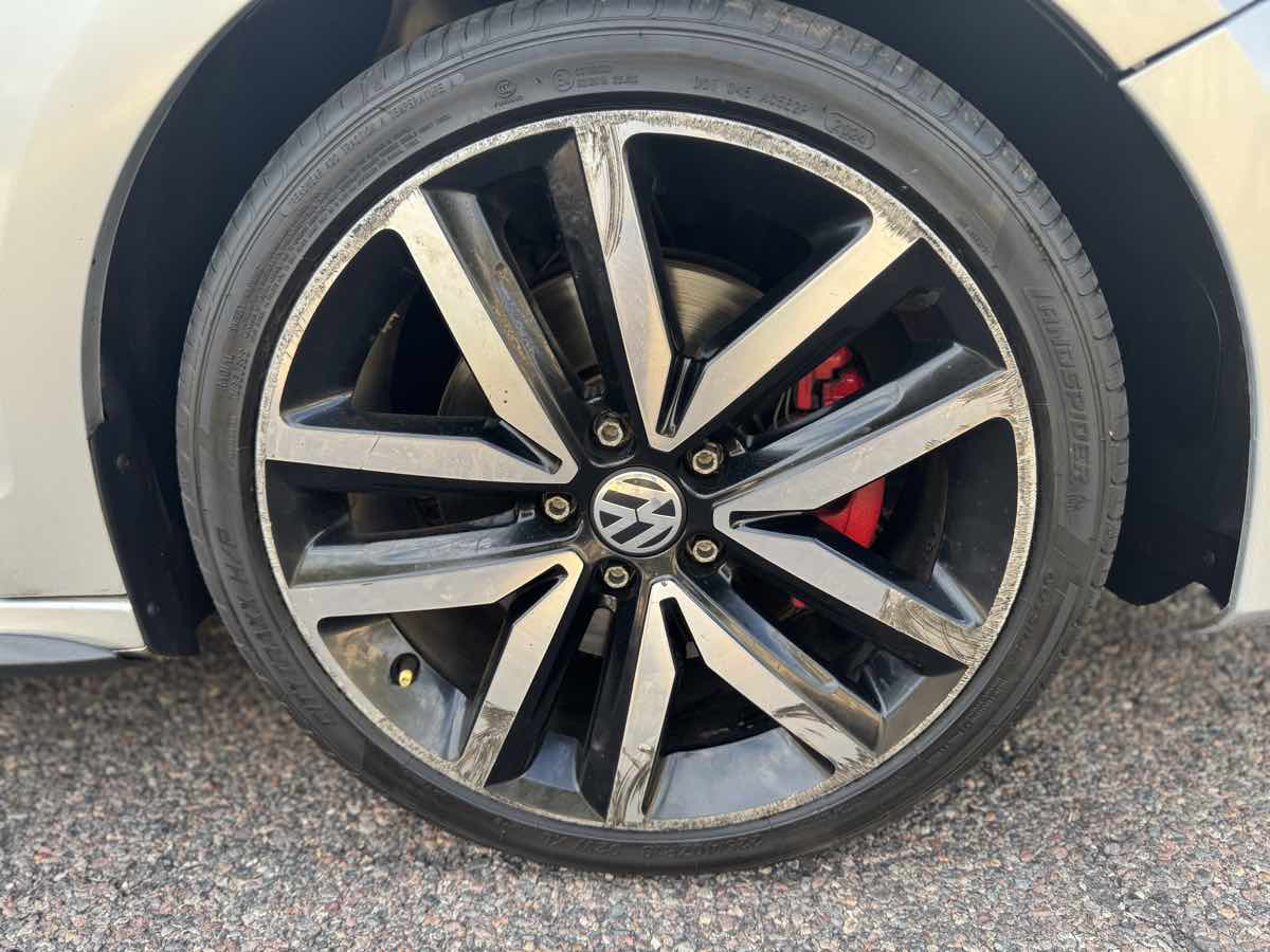 2014 Volkswagen Jetta GLI photo 38