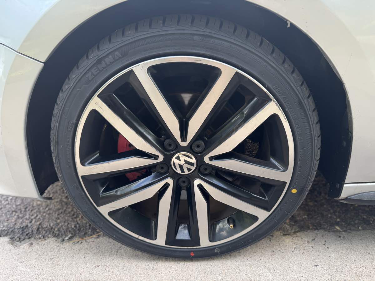 2014 Volkswagen Jetta GLI photo 39
