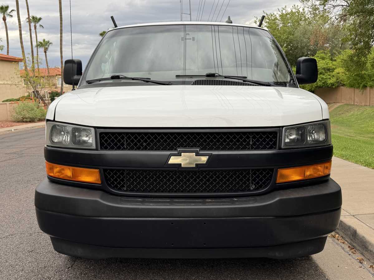 2019 Chevrolet Express Cargo Van photo 3