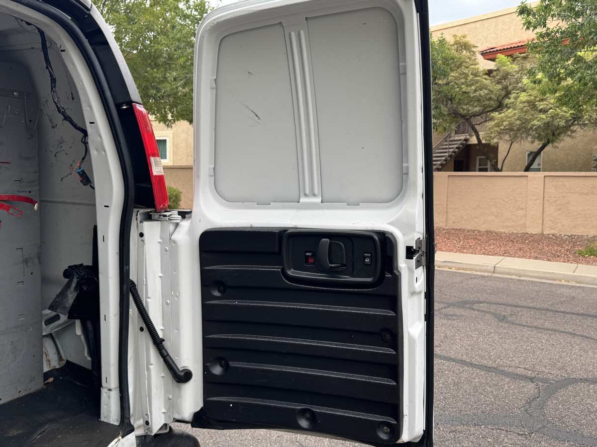 2019 Chevrolet Express Cargo Van photo 12