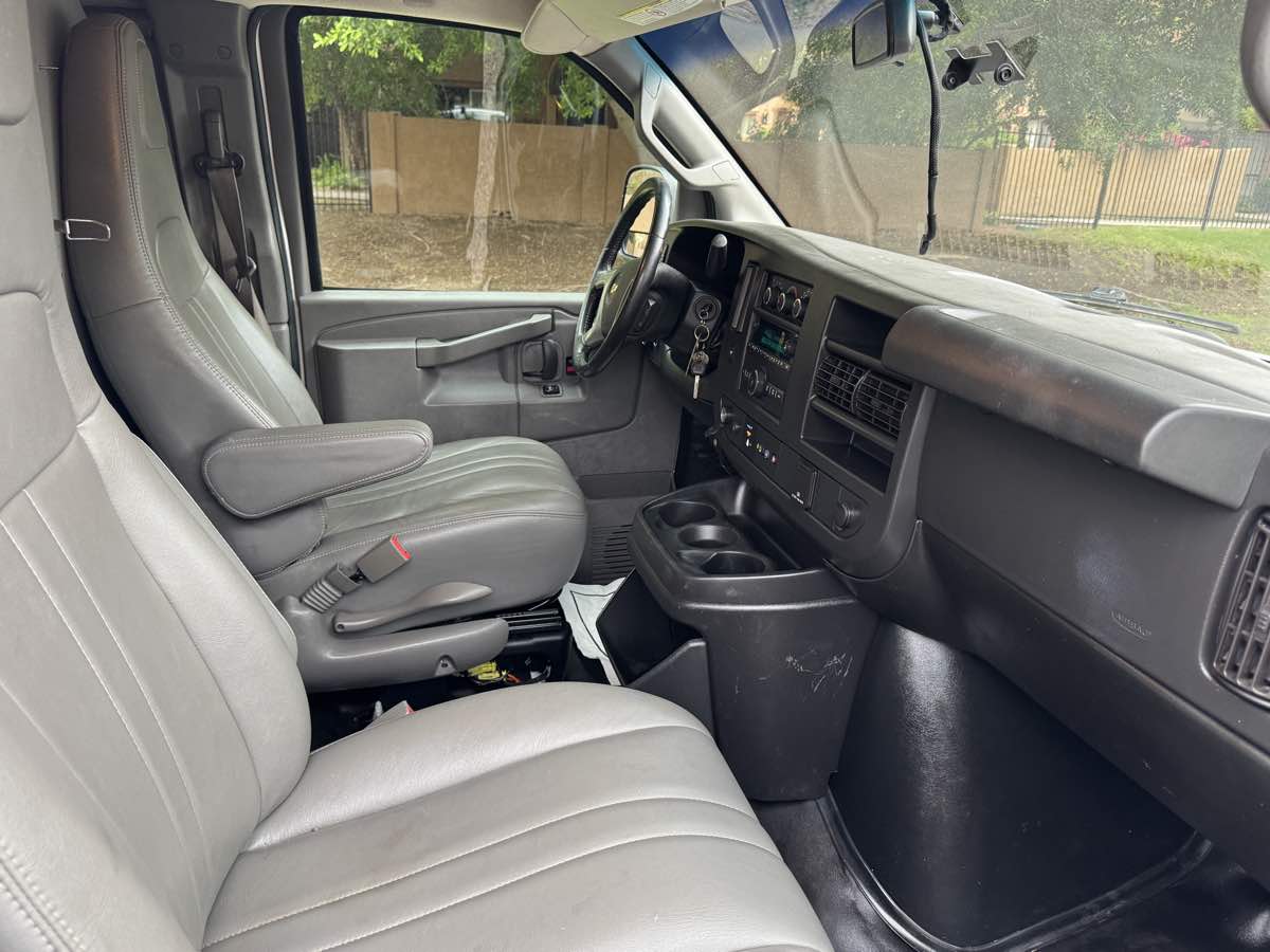 2019 Chevrolet Express Cargo Van photo 18