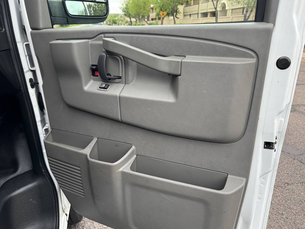 2019 Chevrolet Express Cargo Van photo 20