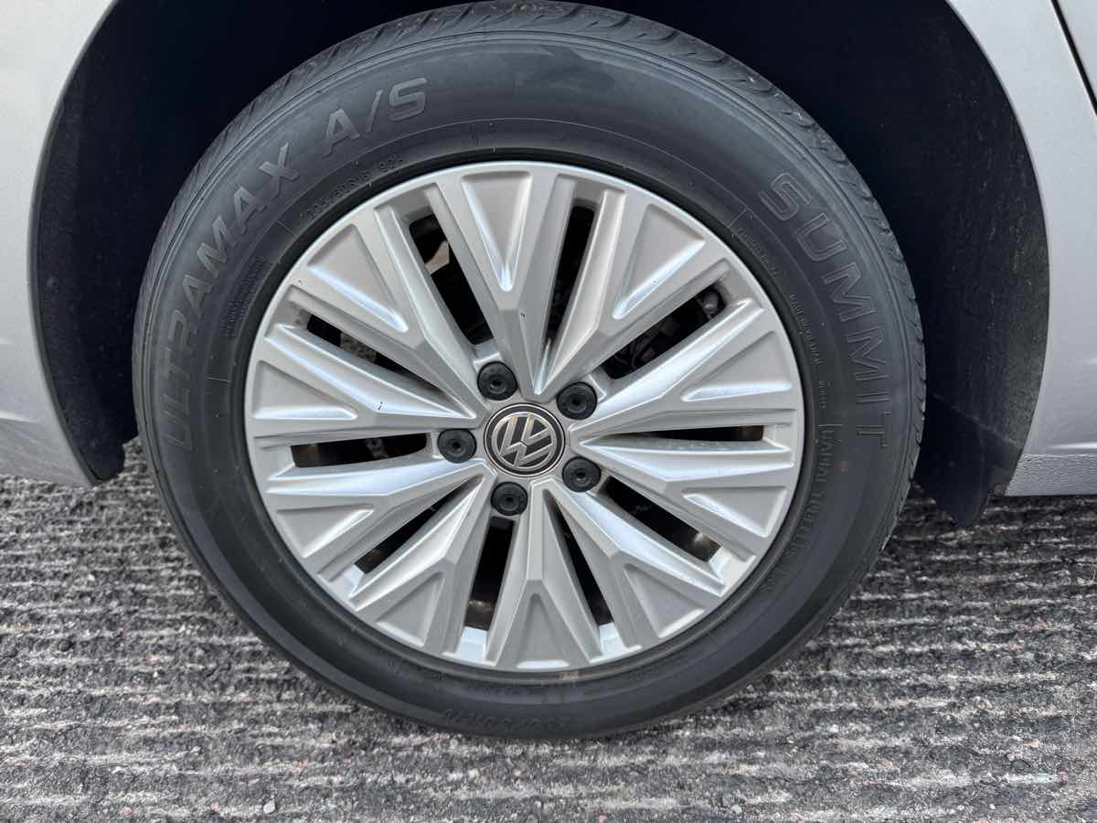 2019 Volkswagen Jetta SE R-Line photo 35
