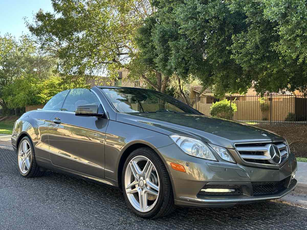 2013 Mercedes Benz E 350 Cabriolet photo 2
