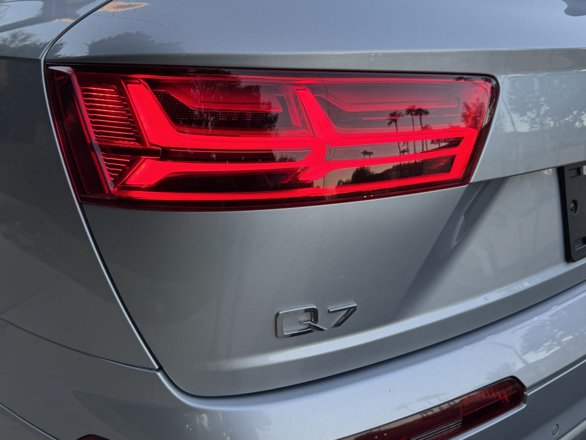 2017 Audi Q7 Premium Plus photo 7