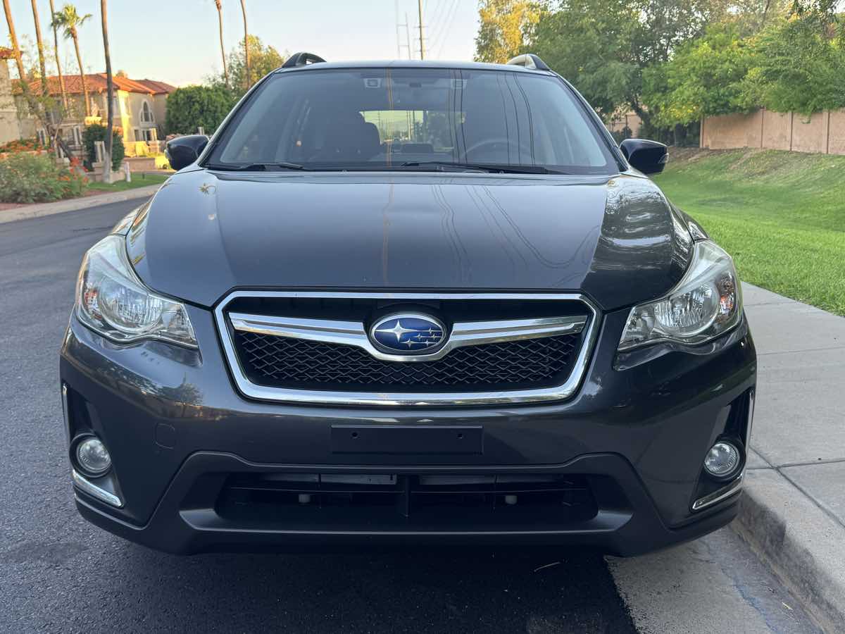 2017 Subaru Crosstrek Limited photo 3