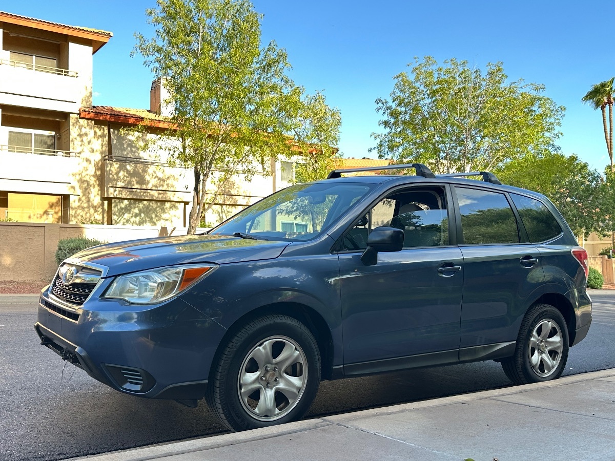 2014 Subaru Forester 2.5i photo 2