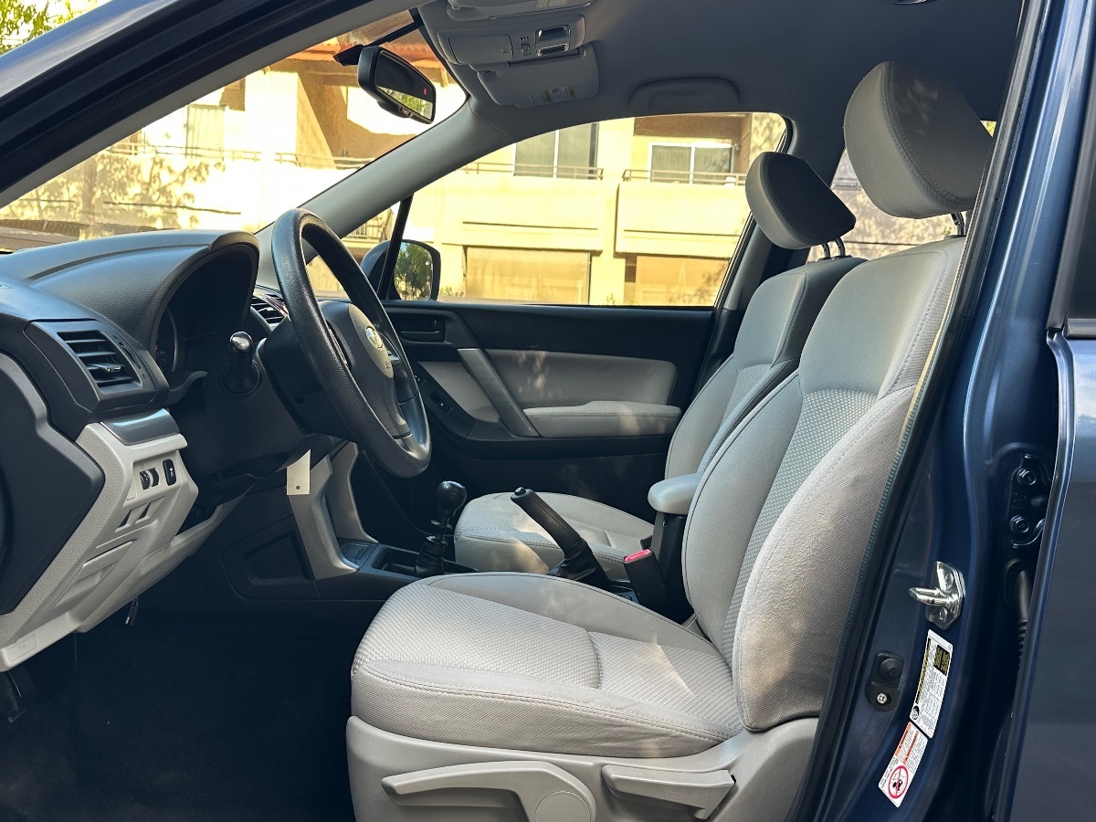 2014 Subaru Forester 2.5i photo 7
